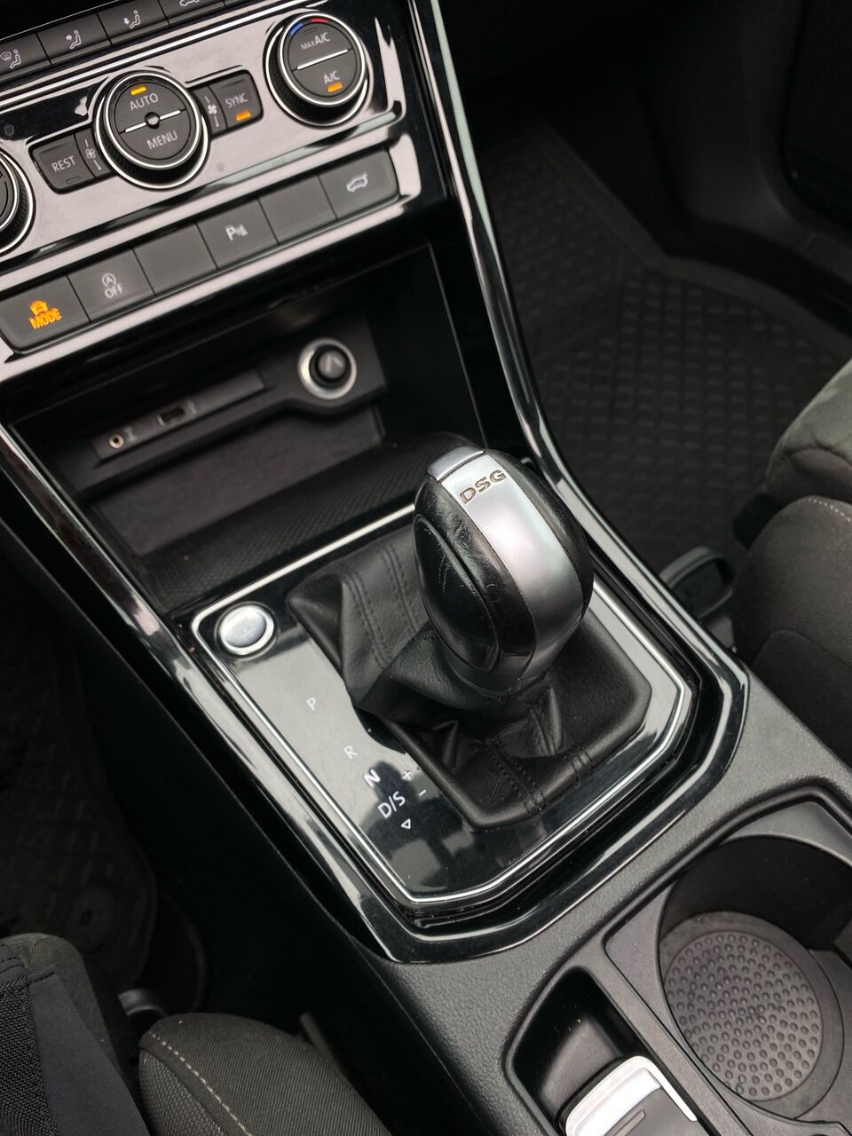 Billede af VW Touran 2,0 TDI BMT SCR Highline DSG 190HK 6g Aut.