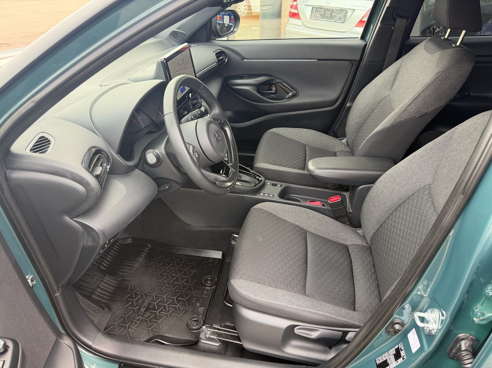 Billede af Toyota Yaris Cross 1,5 Hybrid Style Comfort 116HK 5d Trinl. Gear