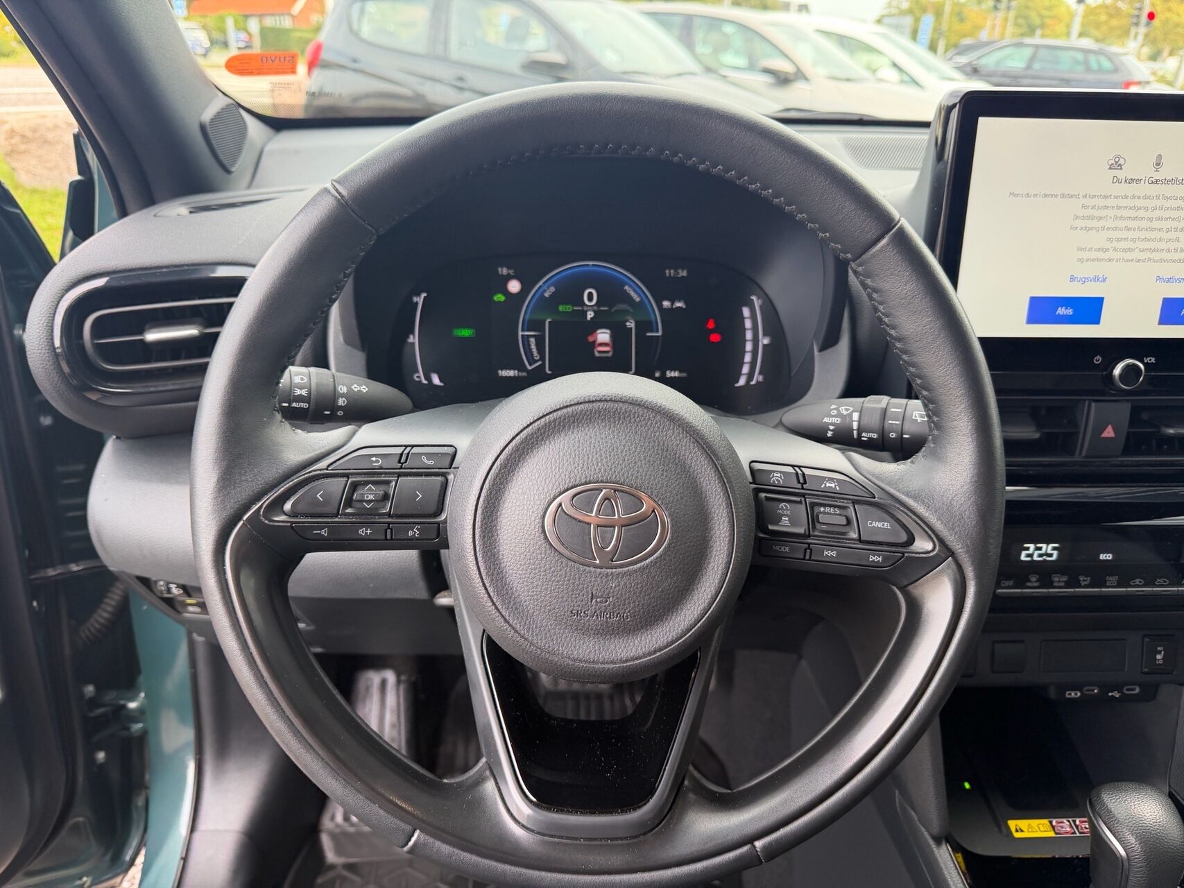 Billede af Toyota Yaris Cross 1,5 Hybrid Style Comfort 116HK 5d Trinl. Gear