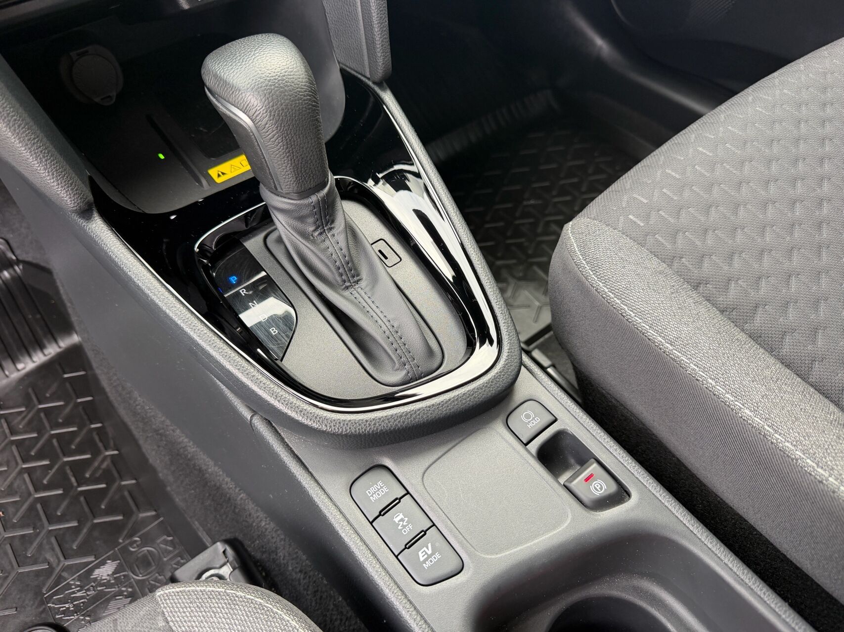 Billede af Toyota Yaris Cross 1,5 Hybrid Style Comfort 116HK 5d Trinl. Gear