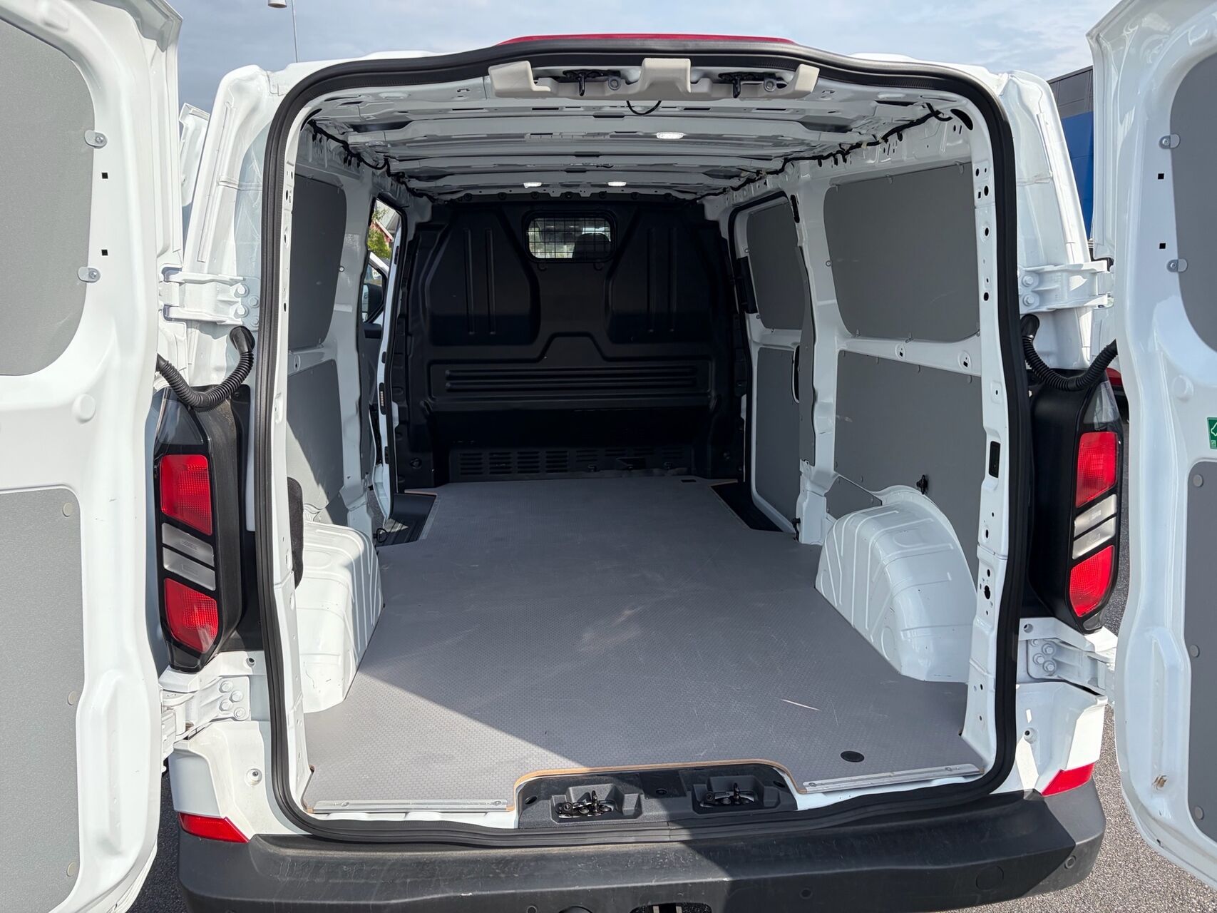 Billede af Ford Transit Custom 300 L2H1 2,0 EcoBlue Trend 136HK Van 6g