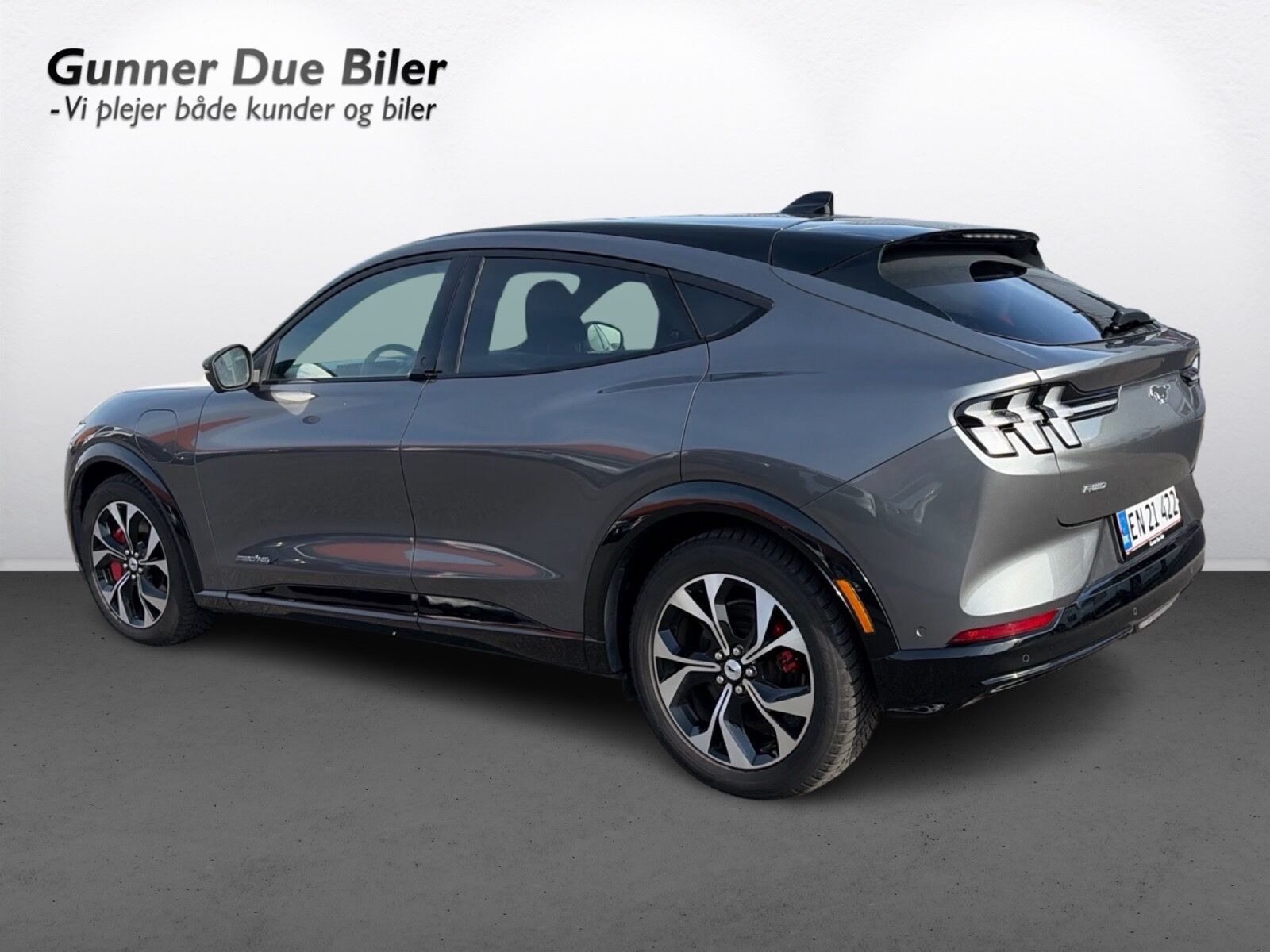 Billede af Ford Mustang Mach-E EL UR Premium AWD 351HK 5d Aut.