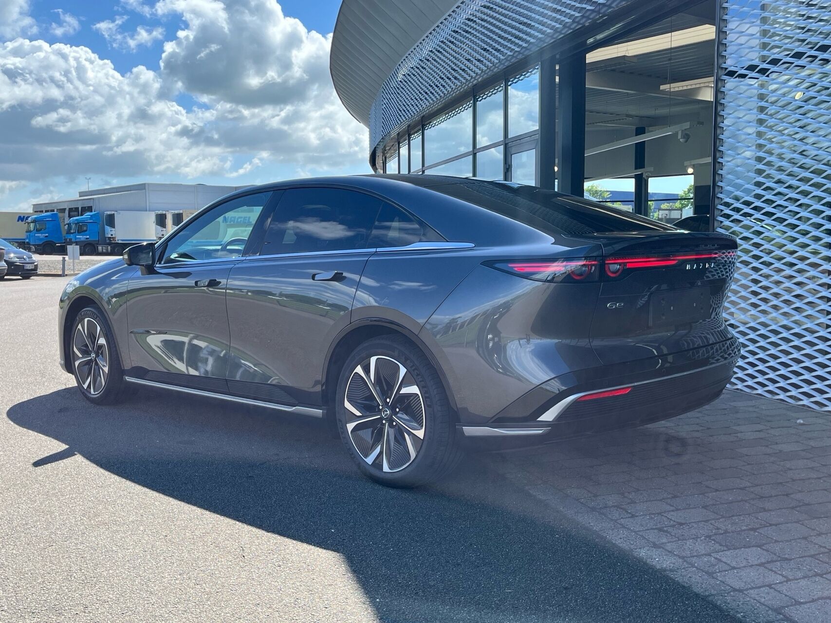 Billede af Mazda 6e EL Takumi Plus 258HK 5d Aut.