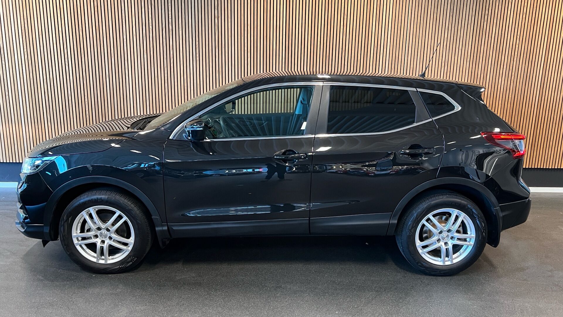 Billede af Nissan Qashqai 1,2 Dig-T Visia X-Tronic 115HK 5d 6g Aut.