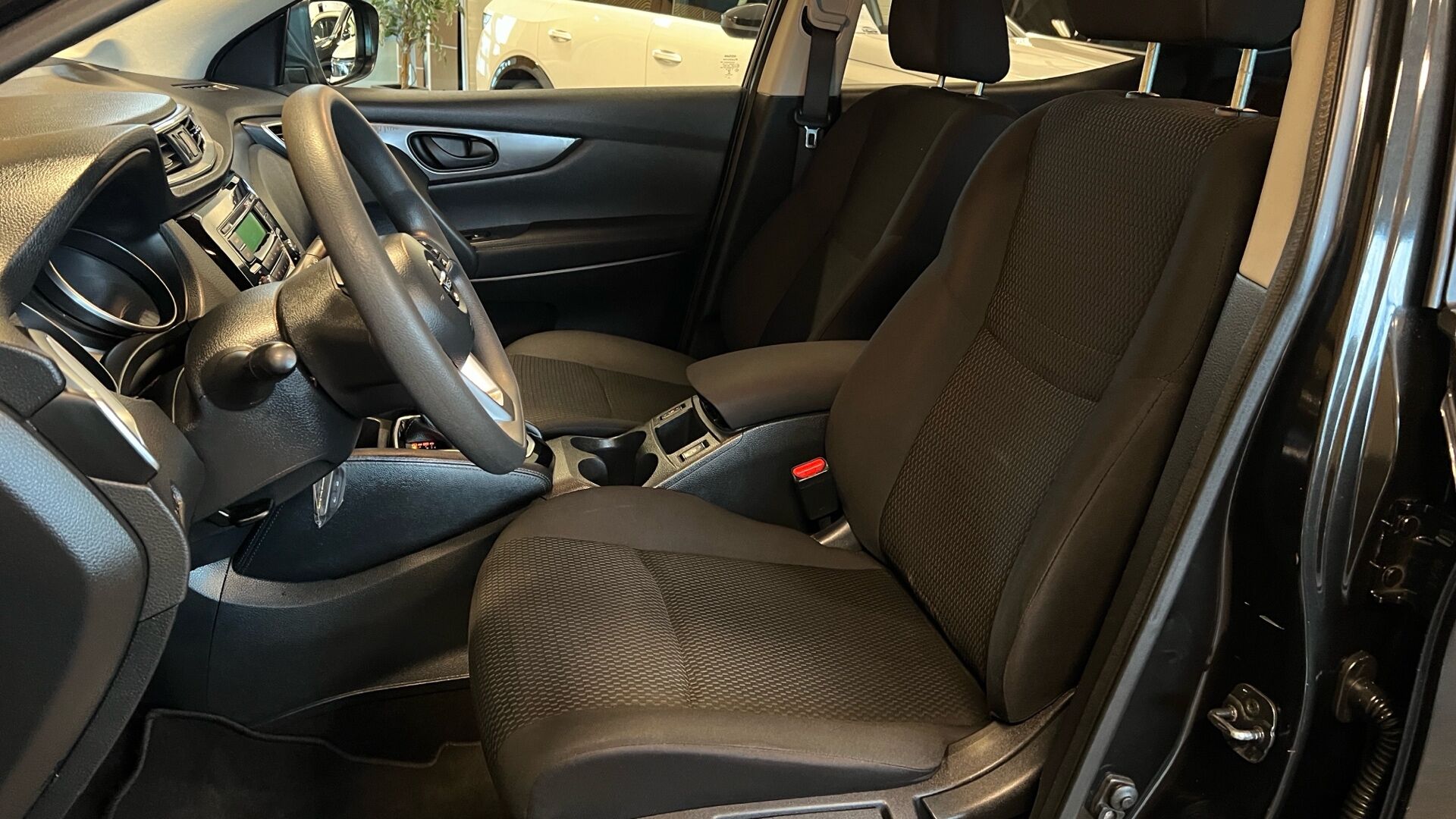 Billede af Nissan Qashqai 1,2 Dig-T Visia X-Tronic 115HK 5d 6g Aut.
