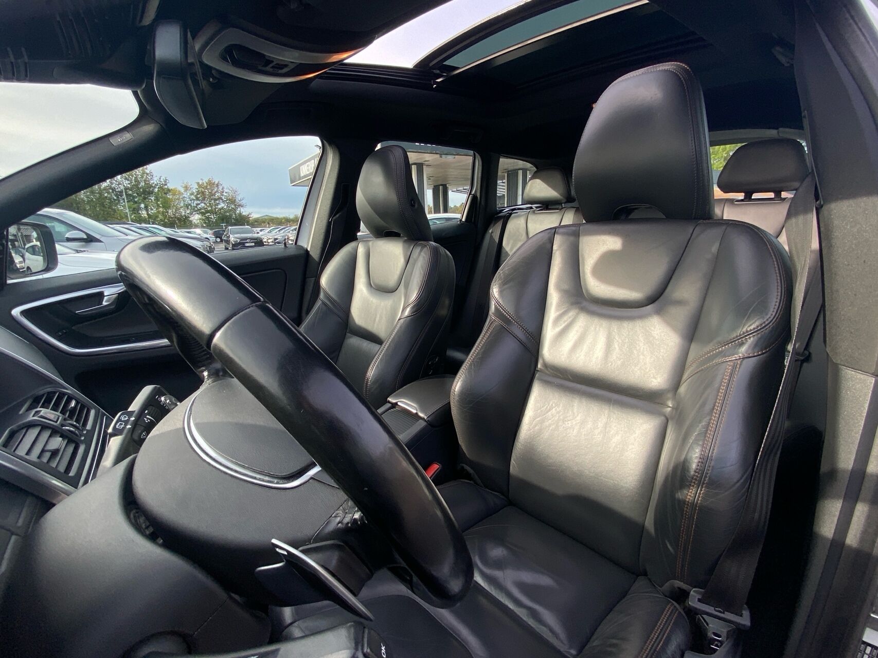 Billede af Volvo XC60 2,4 D5 Summum AWD 215HK 5d 6g Aut.