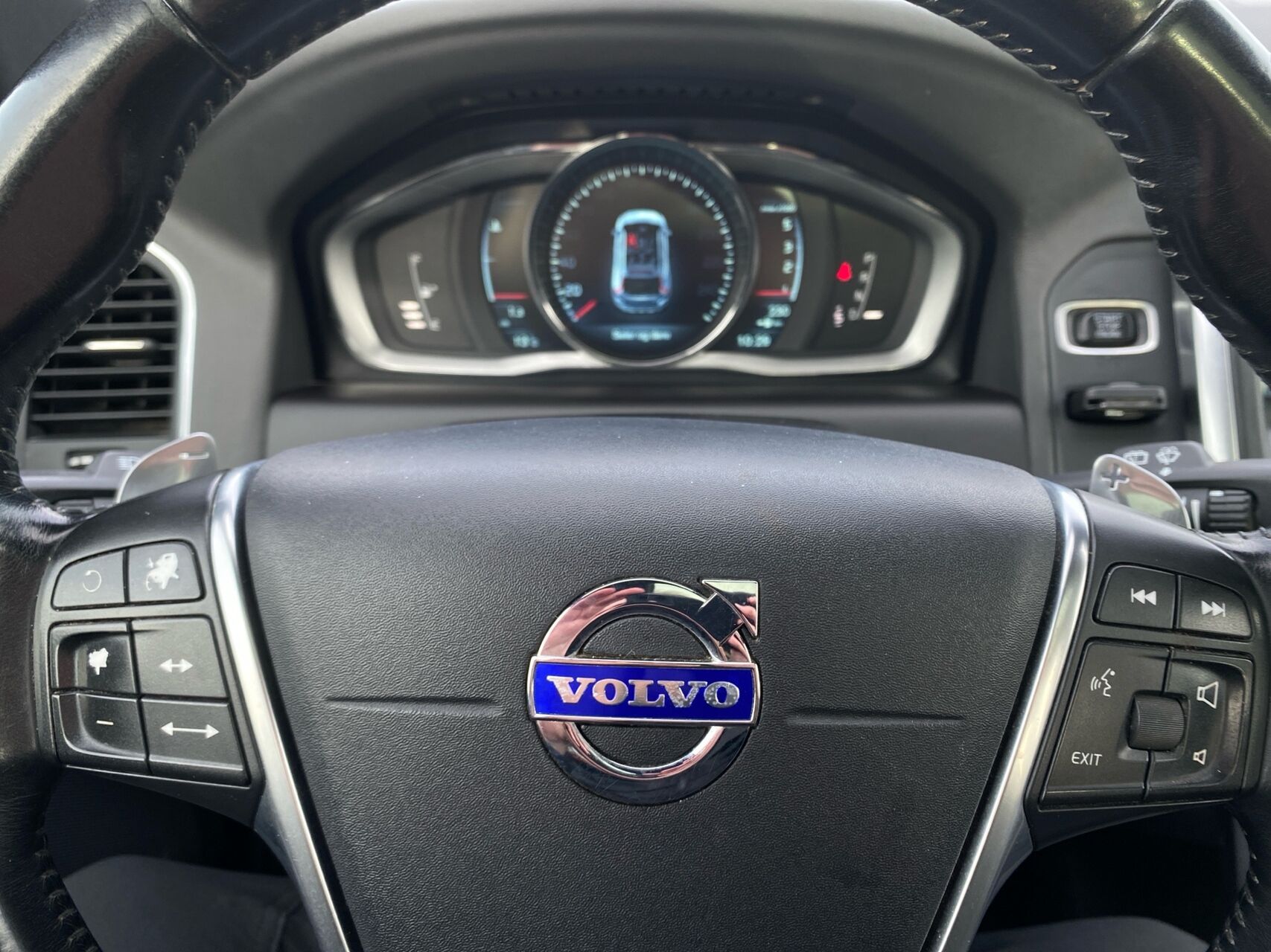Billede af Volvo XC60 2,4 D5 Summum AWD 215HK 5d 6g Aut.