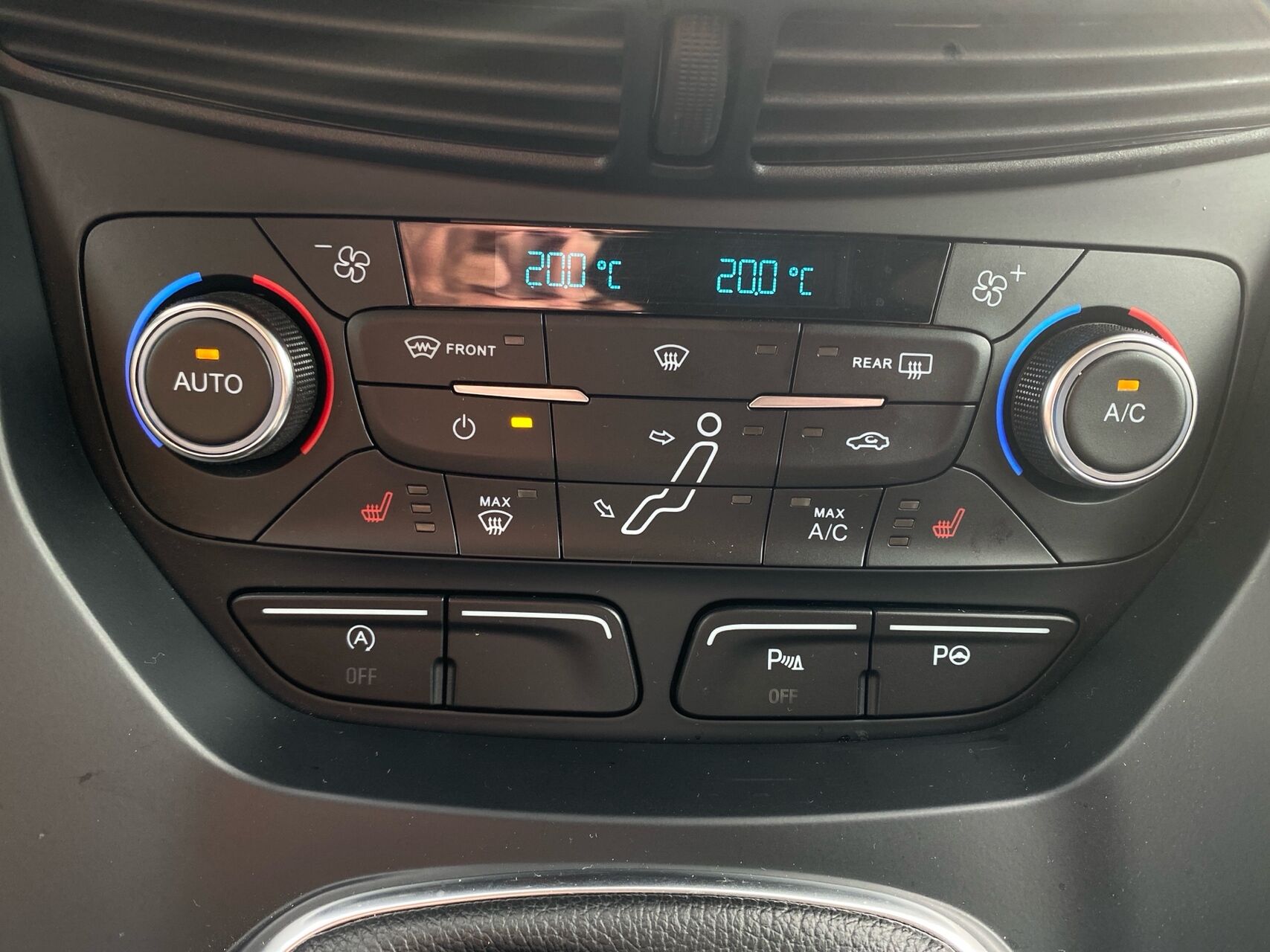 Billede af Ford C-MAX 1,0 EcoBoost Titanium Fun 125HK 6g