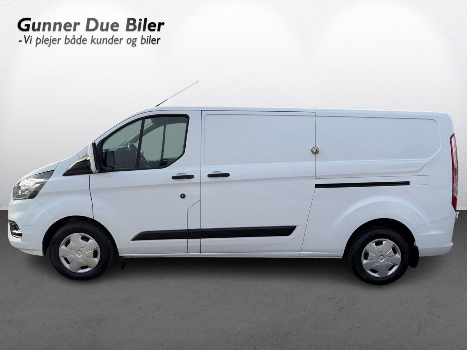 Billede af Ford Transit Custom 300 L2H1 2,0 TDCi Trend 170HK Van 6g Aut.