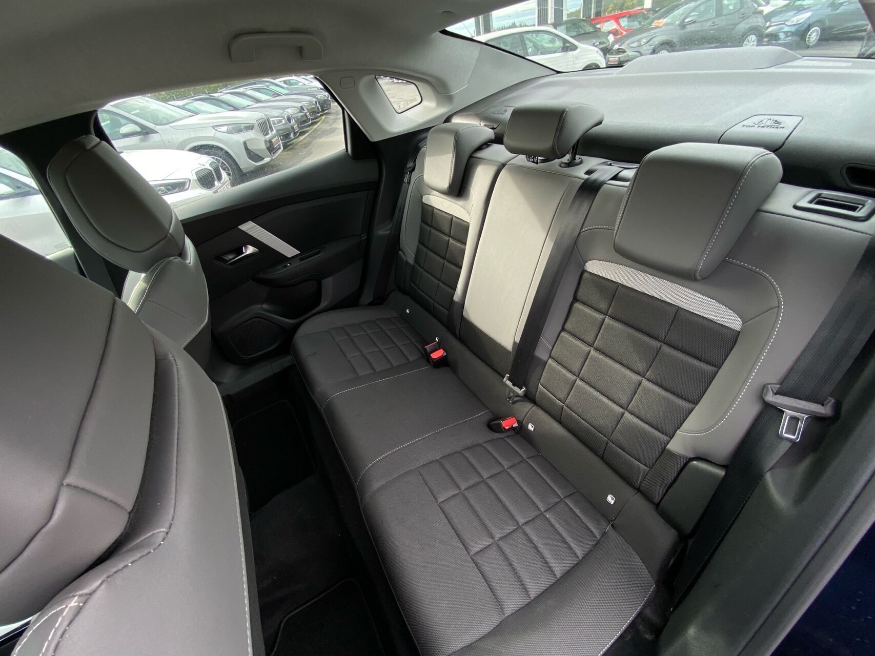 Billede af Citroën e-C4 X EL Plus 156HK 5d Aut.