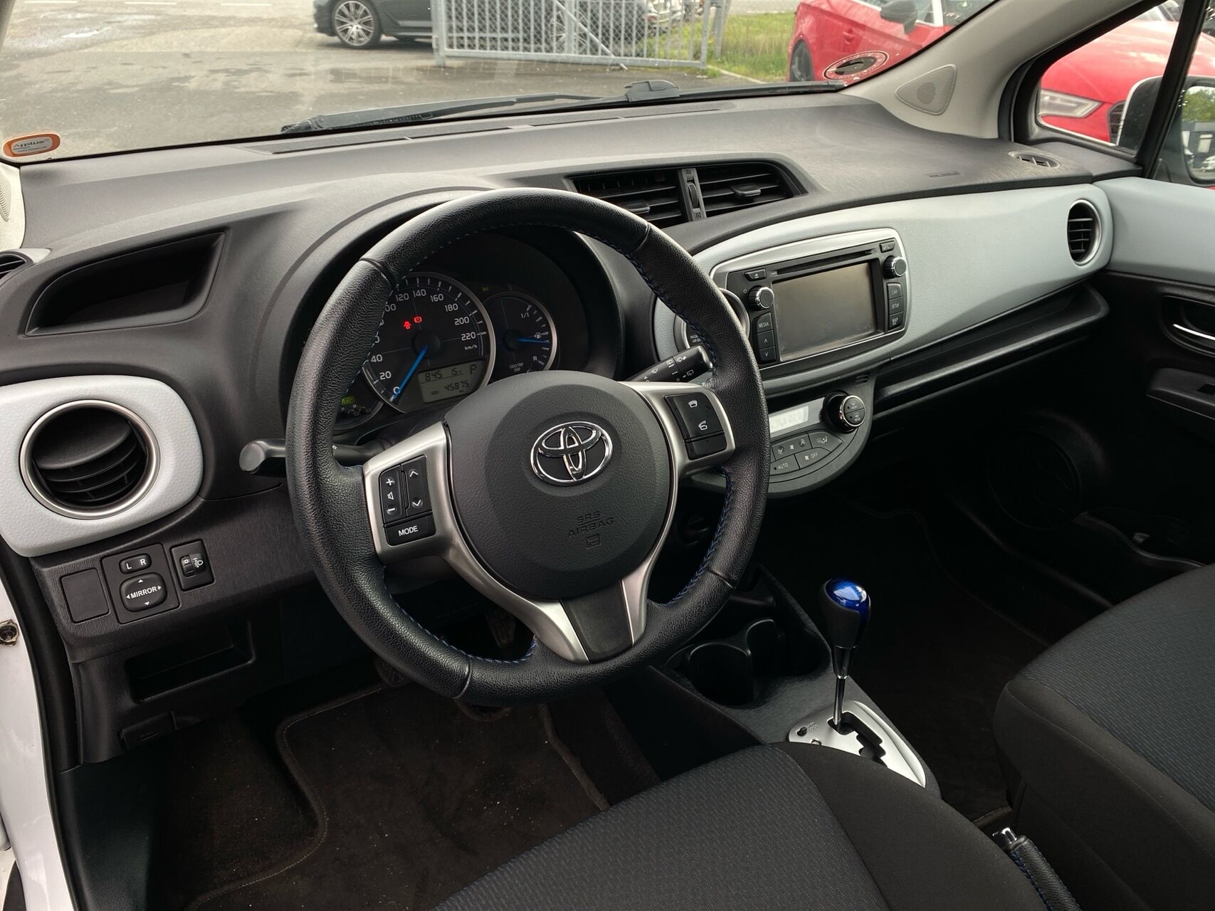 Billede af Toyota Yaris 1,5 VVT-I  Hybrid H2 Touch E-CVT 100HK 5d Aut.