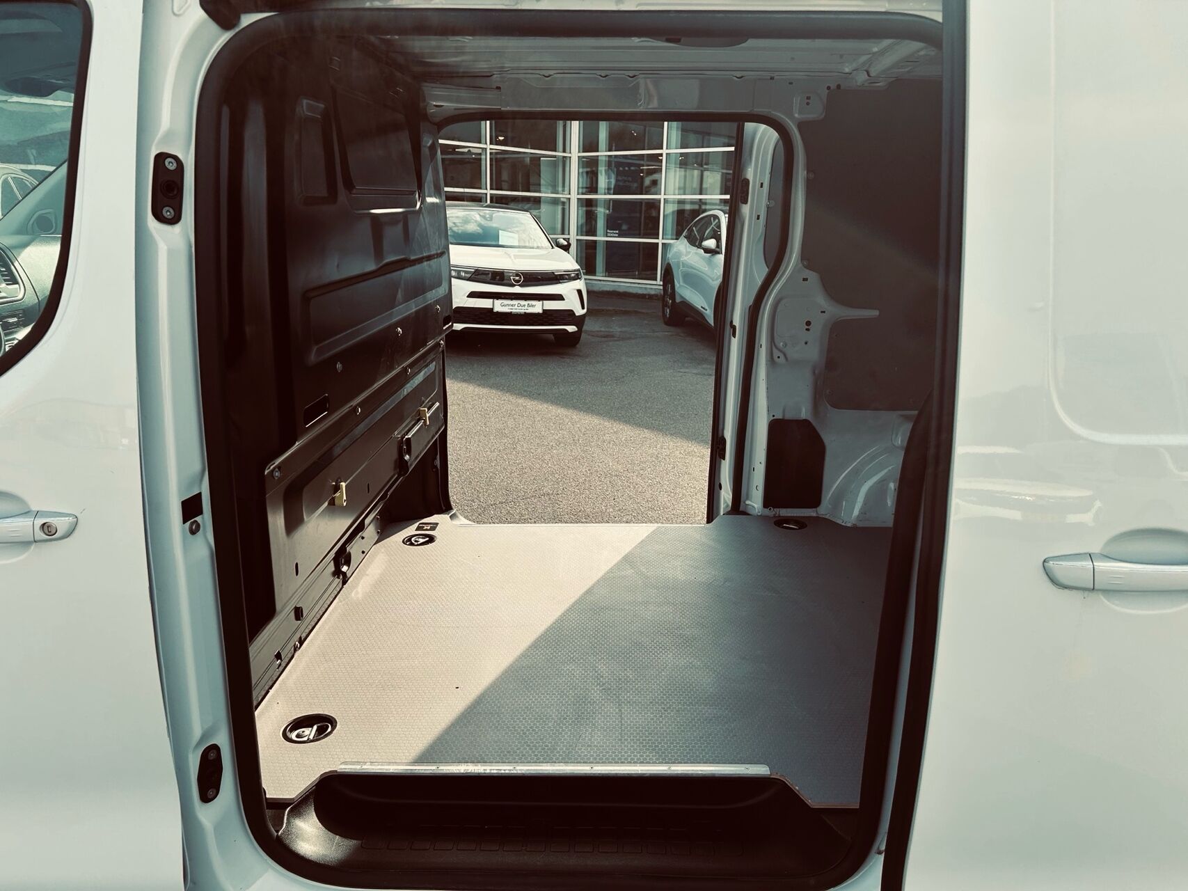 Billede af Opel Vivaro L3V2 2,0 BlueHDi Enjoy+ 145HK Van 6g