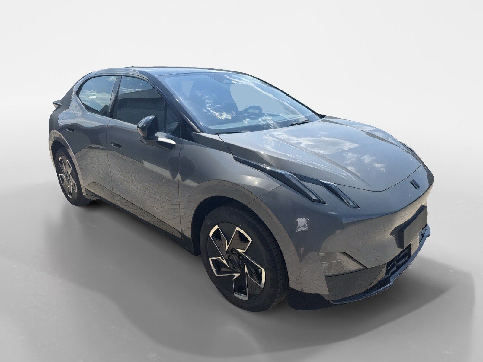 Billede af Lynk & Co 02 EL 272HK 5d 7g Aut.