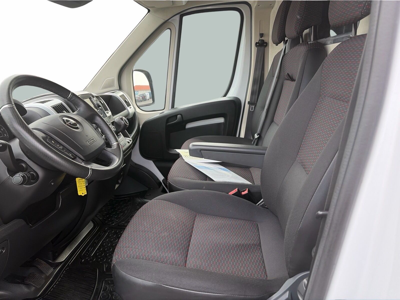 Billede af Opel Movano 35 L2H2 2,2 BlueHDi Enjoy 140HK Van 6g