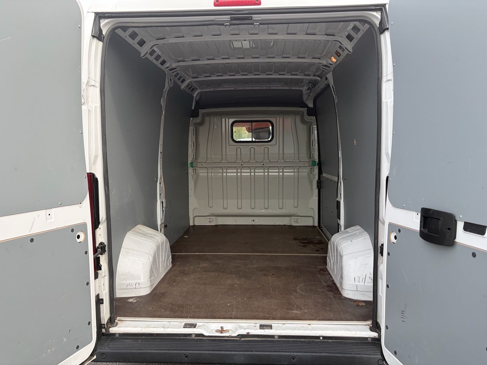 Billede af Opel Movano 35 L2H2 2,2 BlueHDi Enjoy 140HK Van 6g