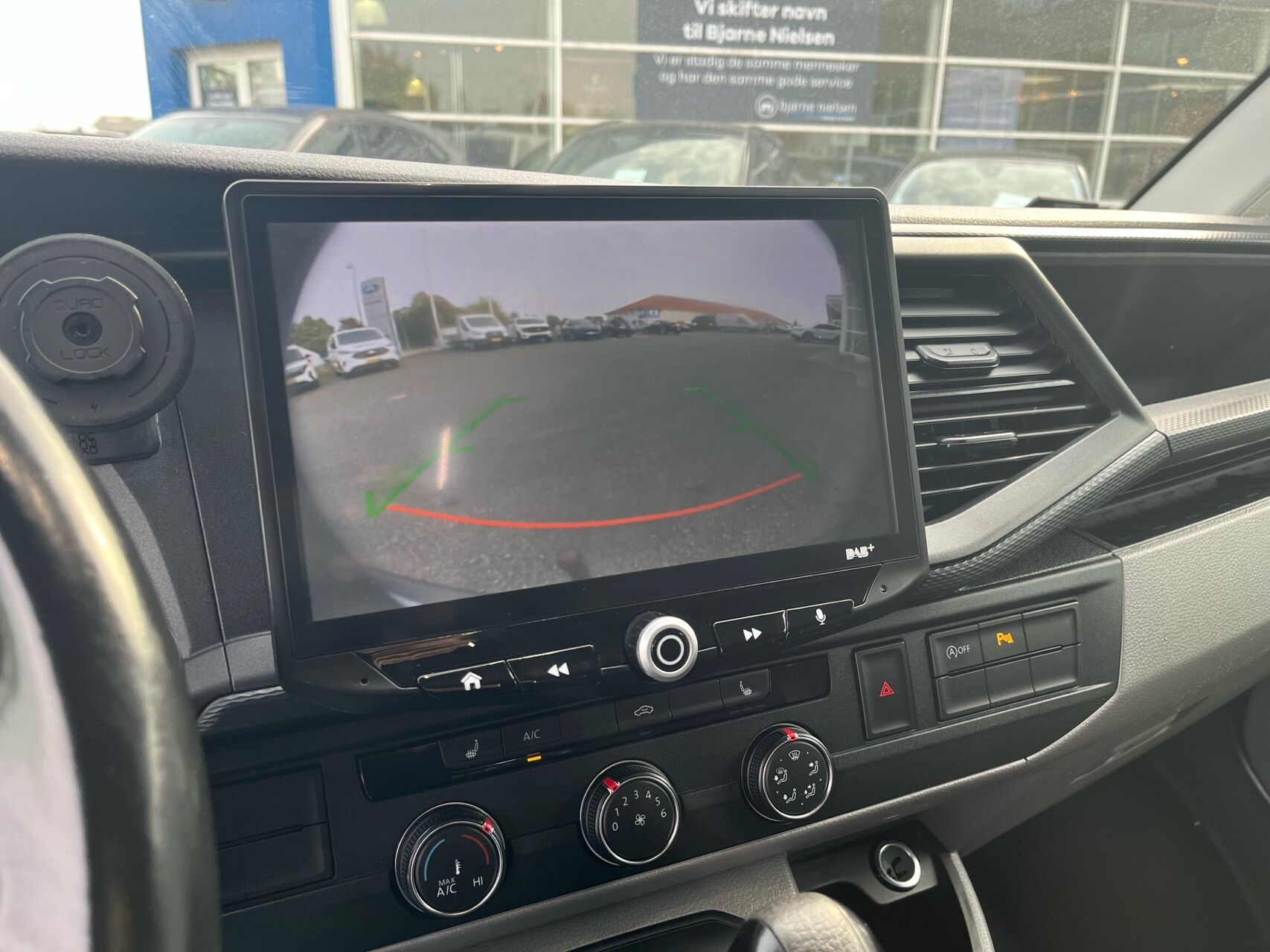 Billede af VW Transporter Lang 2,0 TDI BMT DSG 150HK Van 7g Aut.