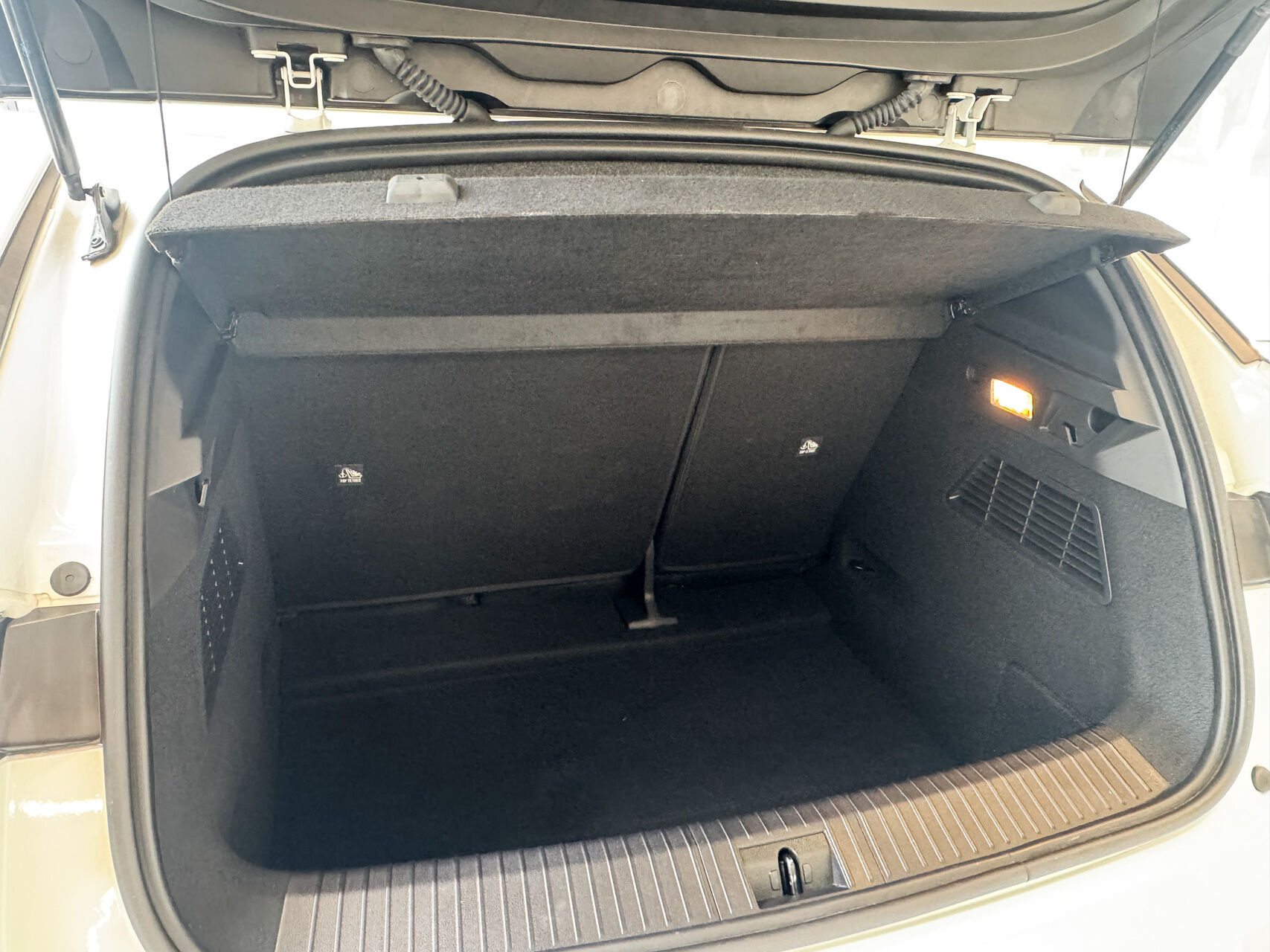 Billede af Renault Mégane E-TECH Techno Plus 220HK 5d Aut.