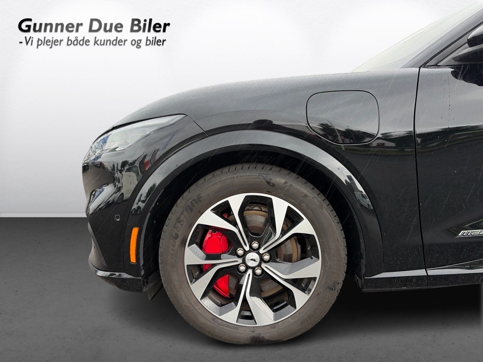Billede af Ford Mustang Mach-E EL UR Premium AWD 351HK 5d Aut.