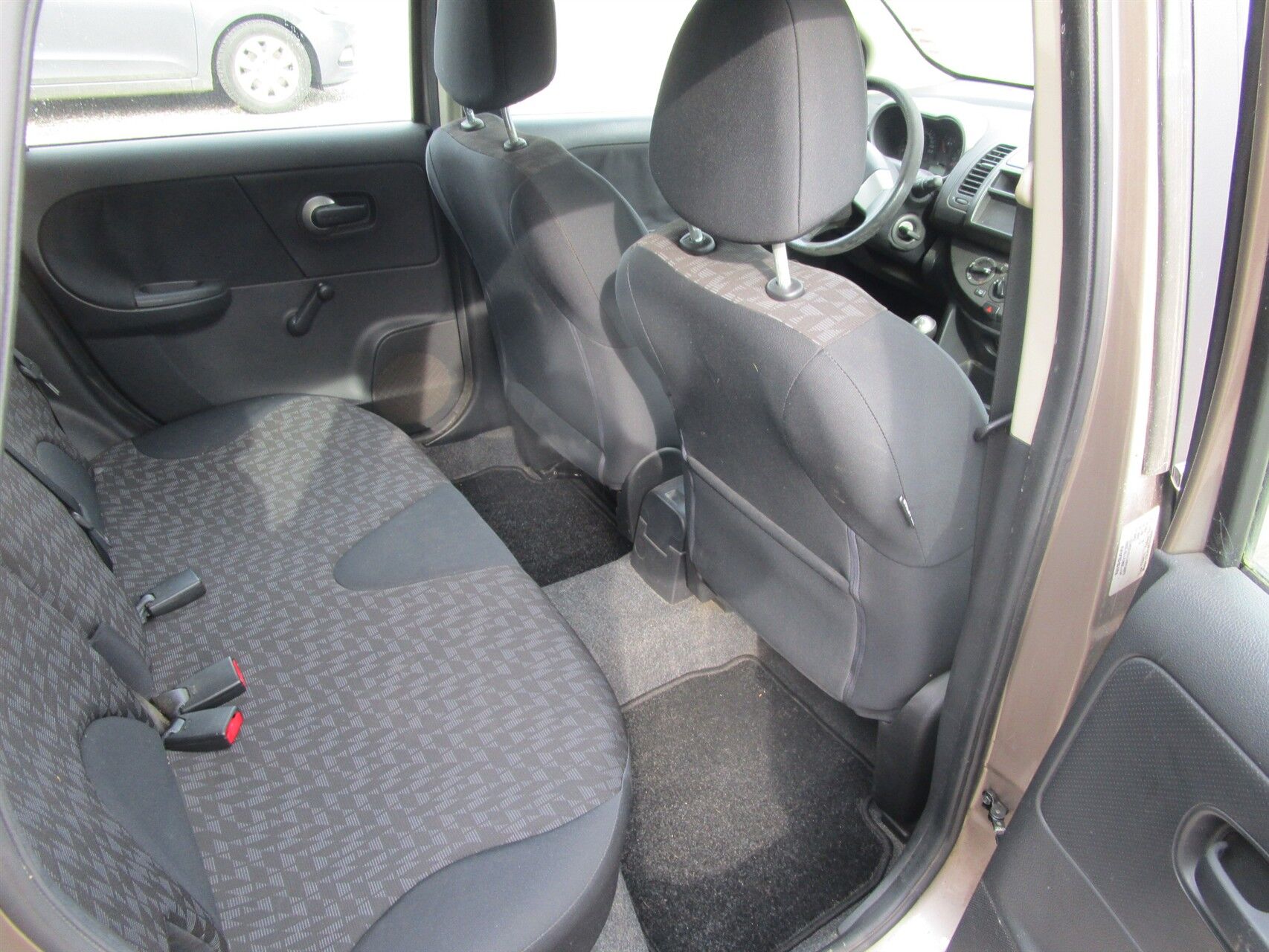 Billede af Nissan Note 1,4 16V Acenta 88HK 5d