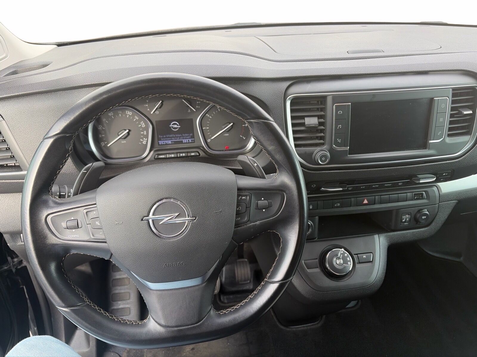 Billede af Opel Vivaro L3V2 2,0 BlueHDi Enjoy+ AT8 145HK Van 8g Aut.