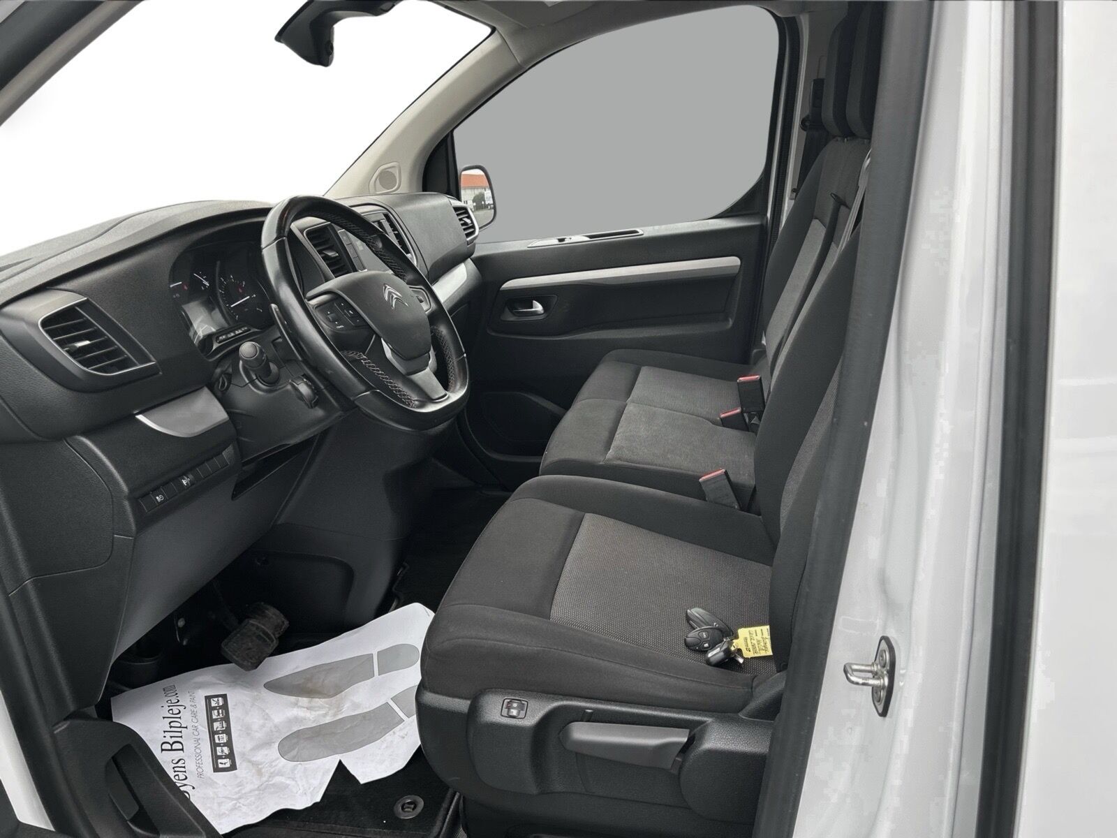 Billede af Citroën Jumpy L3 2,0 Blue HDi Masterline EAT8 145HK Van 8g Aut.