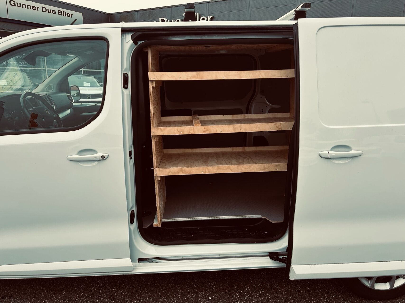 Billede af Citroën Jumpy L3 2,0 Blue HDi Masterline EAT8 145HK Van 8g Aut.