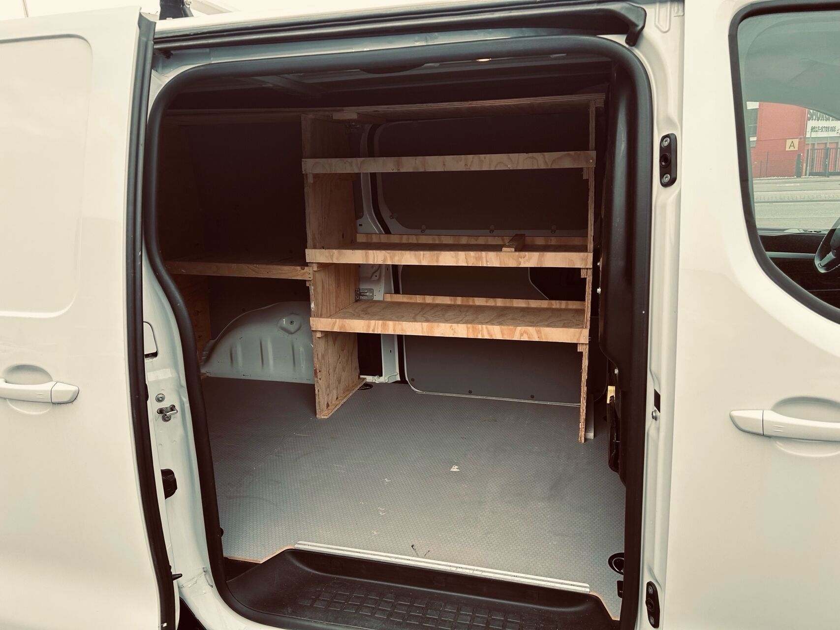 Billede af Citroën Jumpy L3 2,0 Blue HDi Masterline EAT8 145HK Van 8g Aut.
