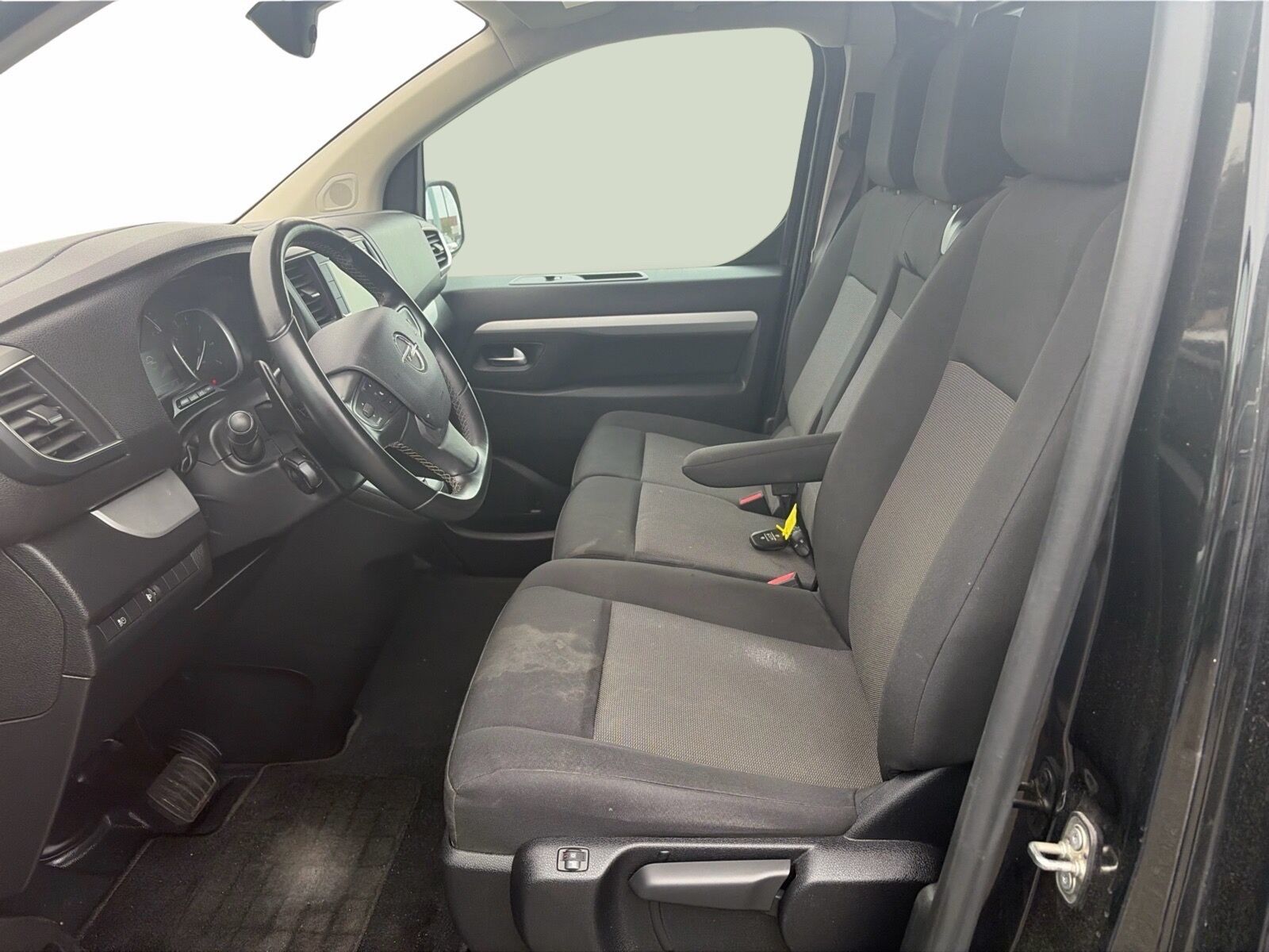 Billede af Opel Vivaro L3V2 2,0 BlueHDi Enjoy+ AT8 145HK Van 8g Aut.