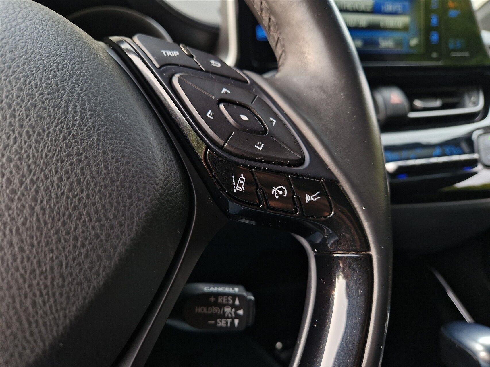 Billede af Toyota C-HR 1,8 Hybrid C-LUB Premium Selected Multidrive S 122HK 5d Aut.