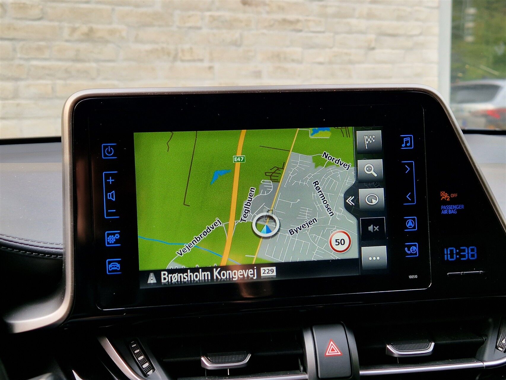 Billede af Toyota C-HR 1,8 Hybrid C-LUB Premium Selected Multidrive S 122HK 5d Aut.