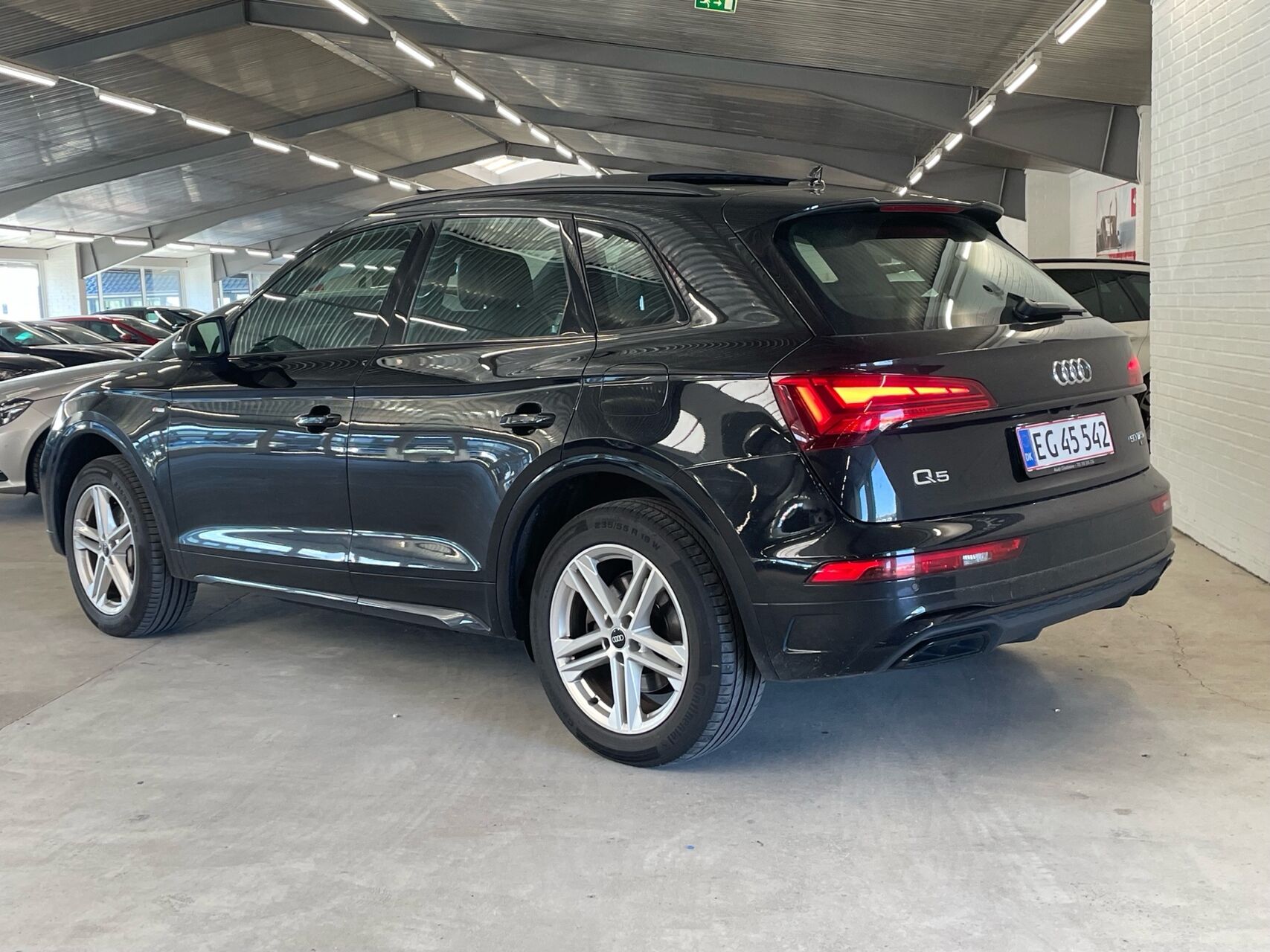 Billede af Audi Q5 2,0 50 TFSI e  Plugin-hybrid S Line Quattro S Tron 299HK 5d 7g Aut.