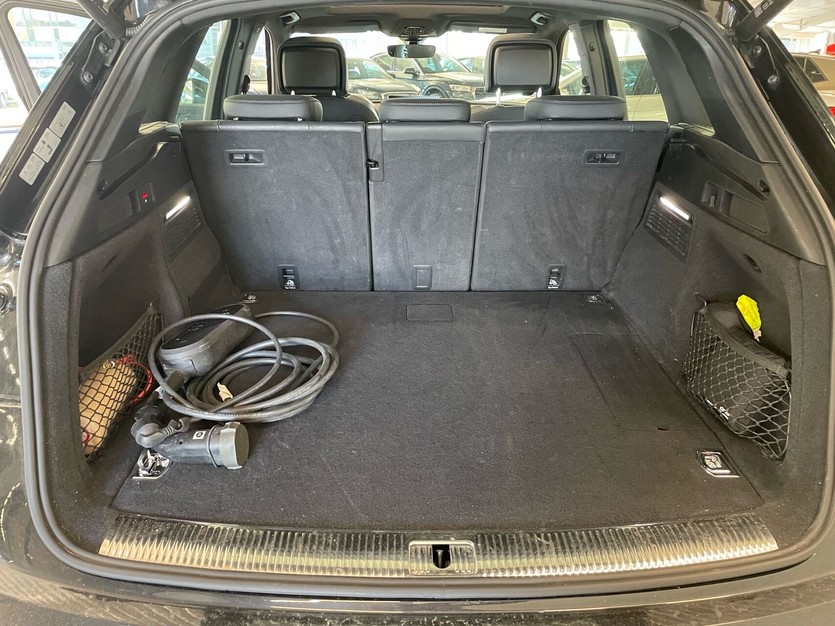 Billede af Audi Q5 2,0 50 TFSI e  Plugin-hybrid S Line Quattro S Tron 299HK 5d 7g Aut.