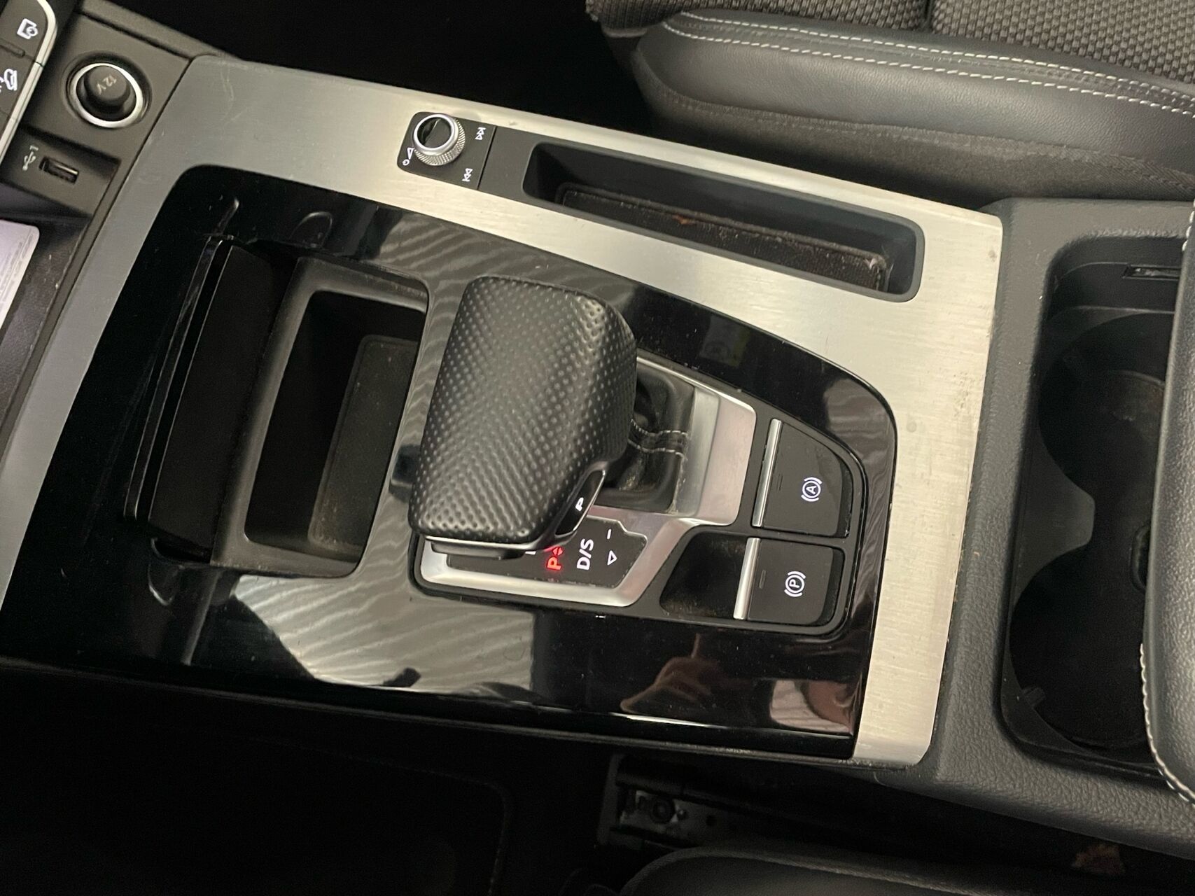 Billede af Audi Q5 2,0 50 TFSI e  Plugin-hybrid S Line Quattro S Tron 299HK 5d 7g Aut.