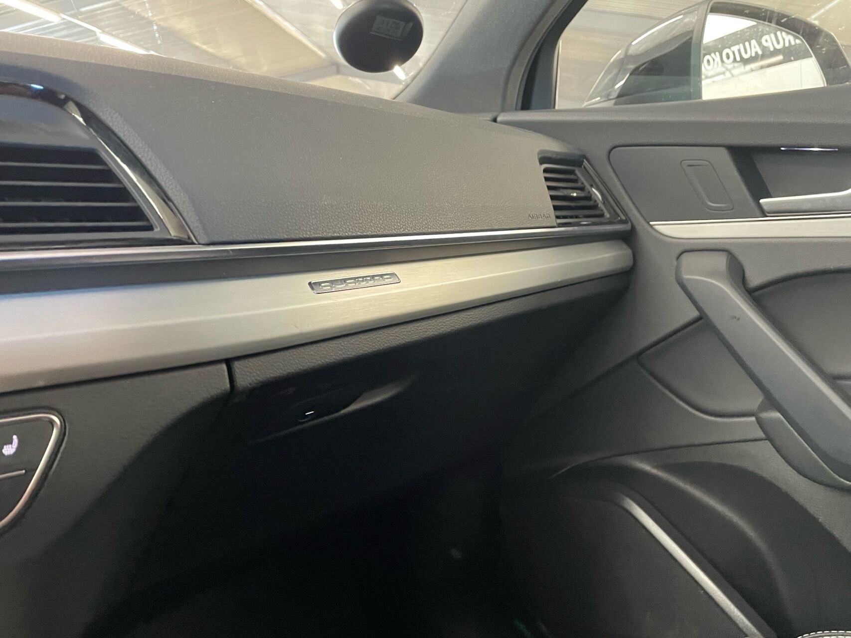 Billede af Audi Q5 2,0 50 TFSI e  Plugin-hybrid S Line Quattro S Tron 299HK 5d 7g Aut.
