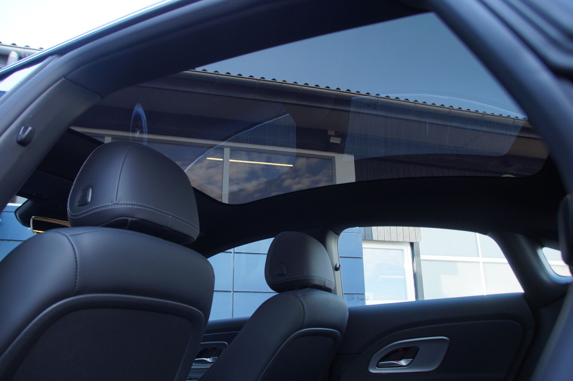 Billede af Mercedes-Benz CLA250+ EL 272HK 5d Aut.