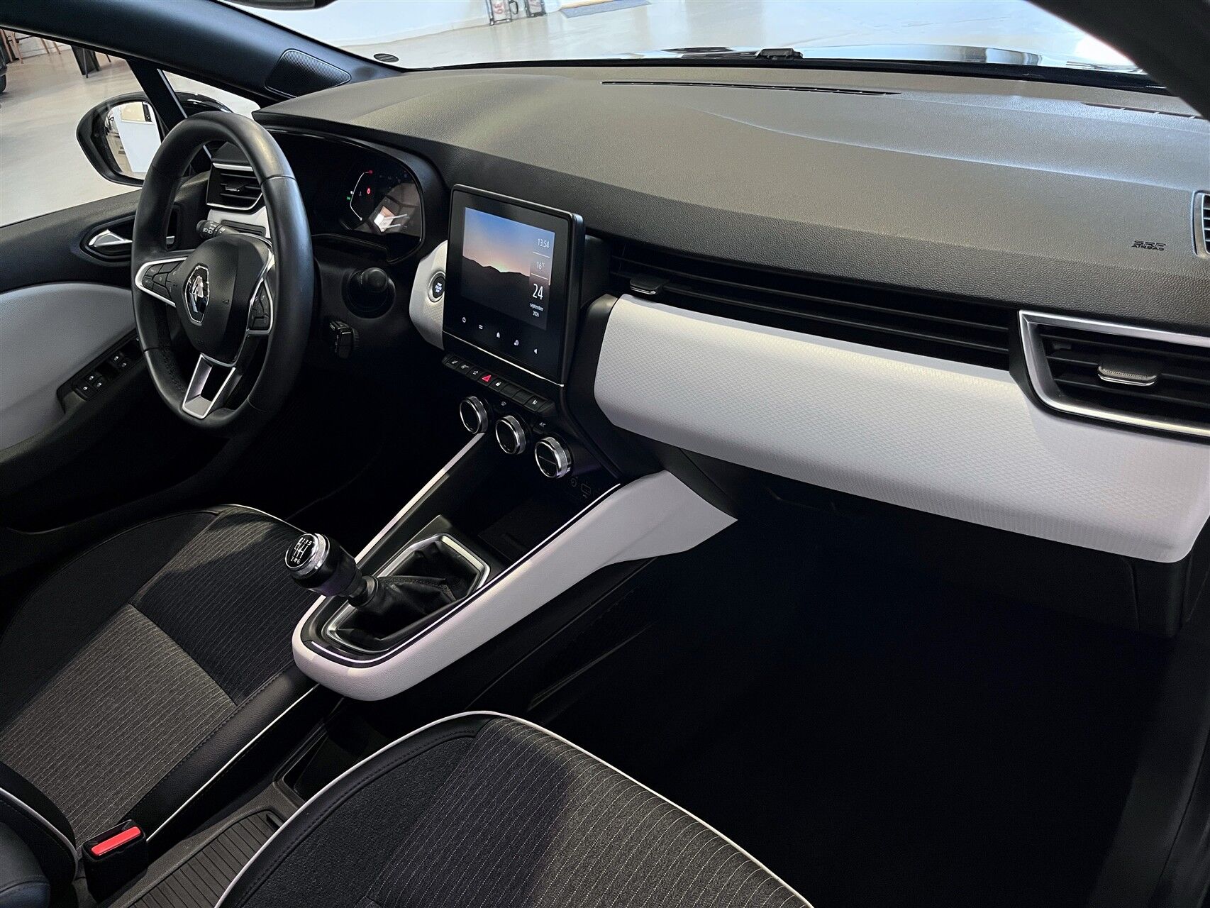 Billede af Renault Clio 1,0 TCE Techno 90HK 5d 6g