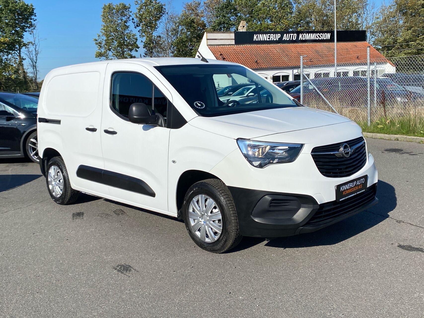 Billede af Opel Combo L1V1 1,5 D Essentia 75HK Van