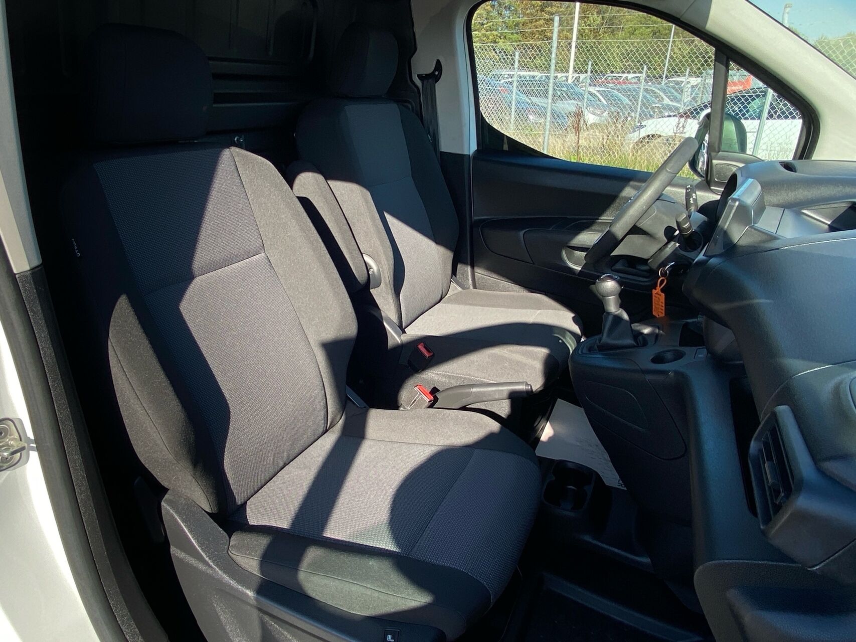 Billede af Opel Combo L1V1 1,5 D Essentia 75HK Van