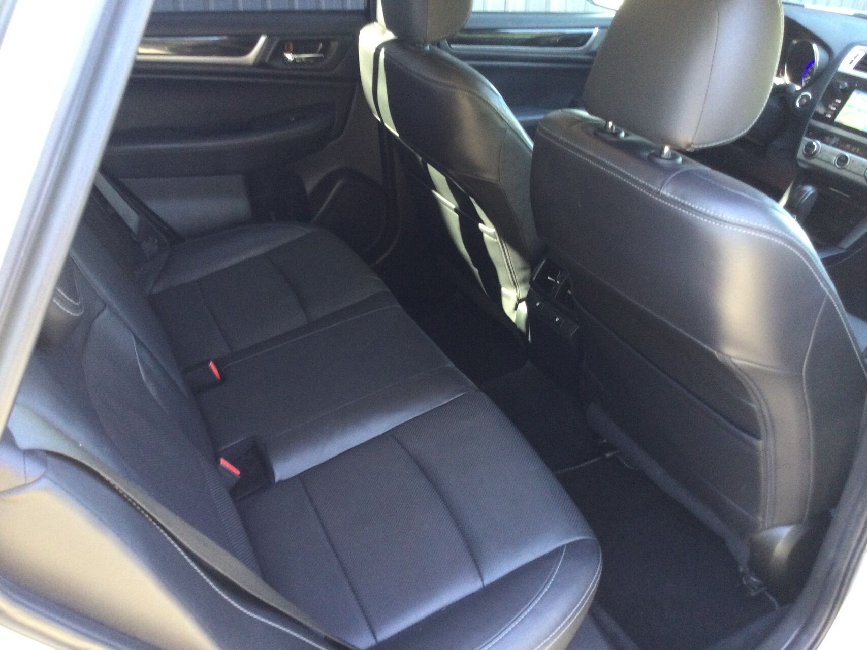 Billede af Subaru Outback 2,5 i Summit AWD CVT 175HK Stc 6g Aut.