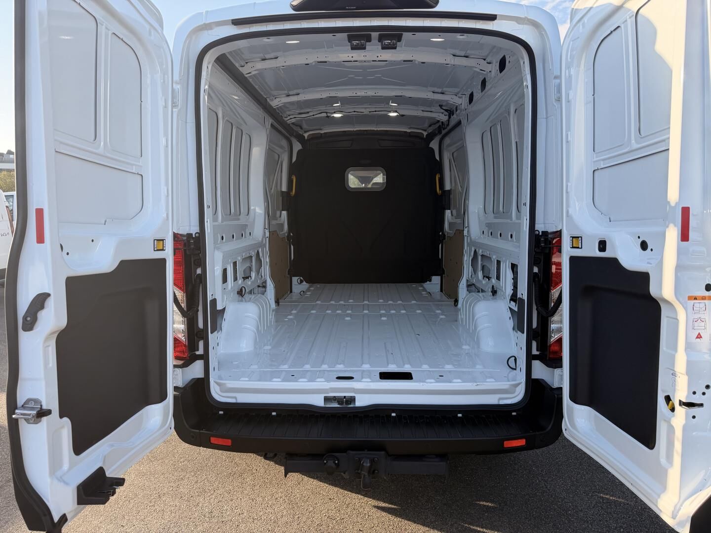 Billede af Ford Transit 350 L3H2 2,0 TDCI HDT Trend RWD 165HK Van 10g Aut.
