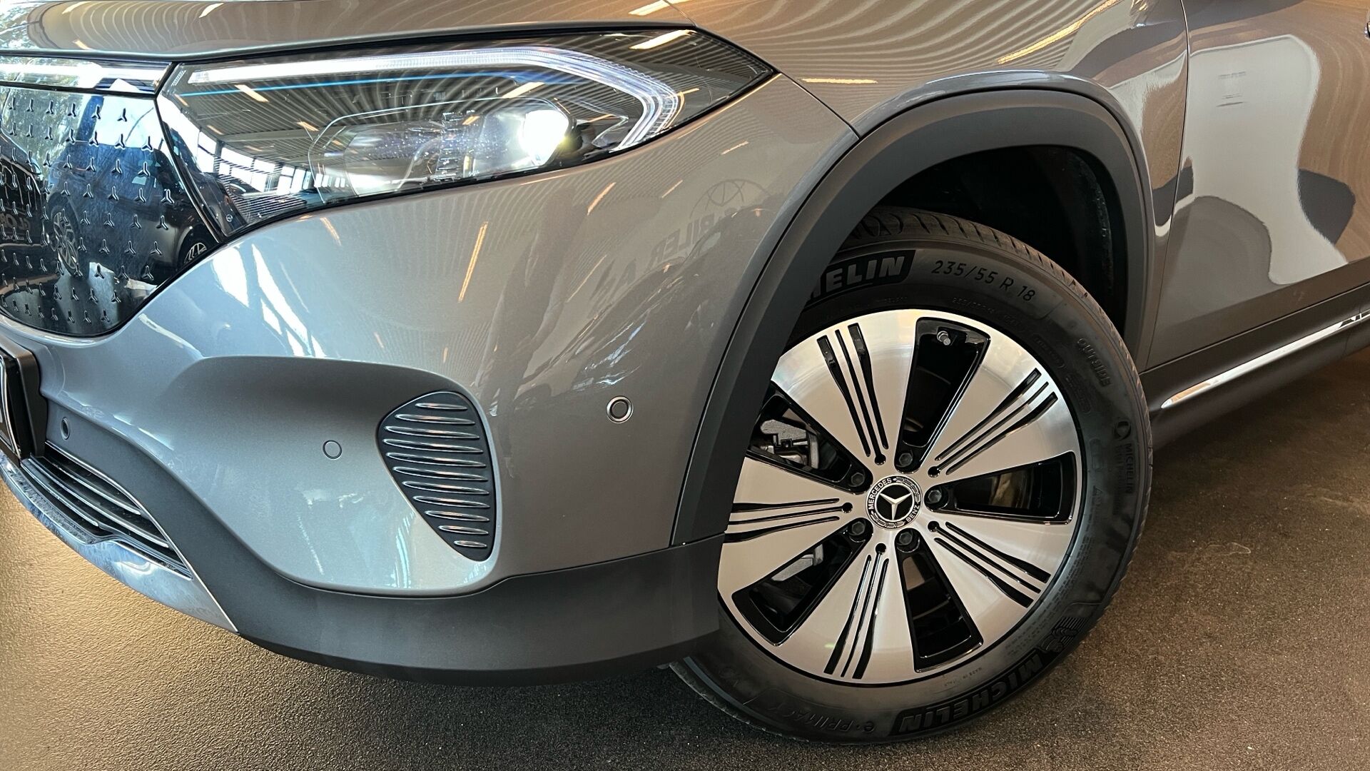 Billede af Mercedes-Benz EQB 250+ EL Progressive 7 pers. 190HK 5d Aut.