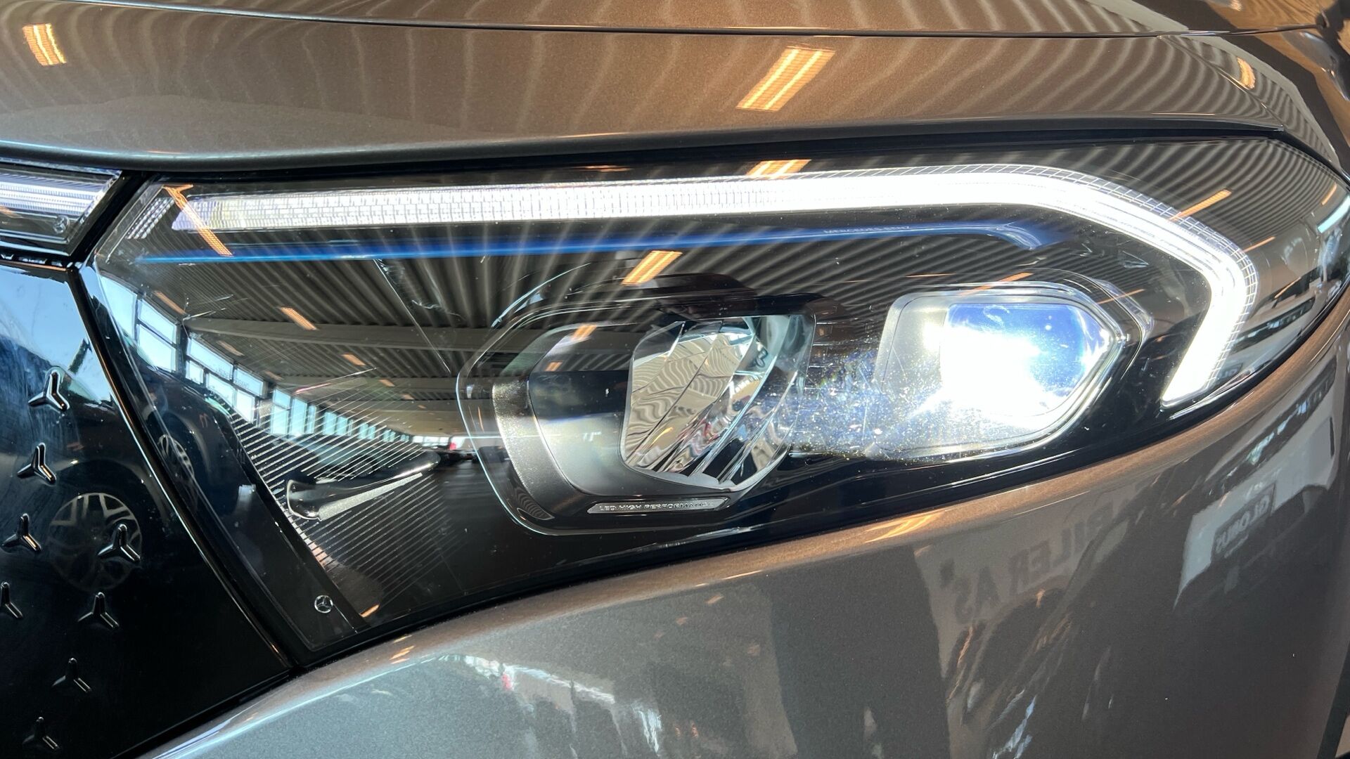 Billede af Mercedes-Benz EQB 250+ EL Progressive 7 pers. 190HK 5d Aut.
