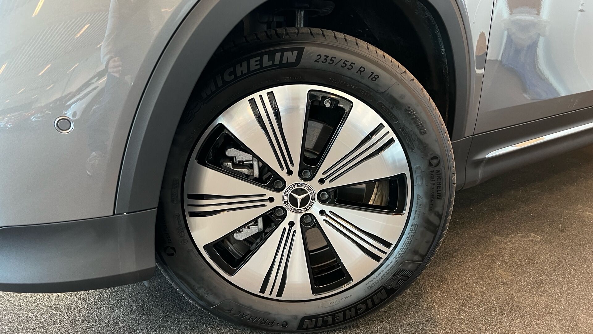 Billede af Mercedes-Benz EQB 250+ EL Progressive 7 pers. 190HK 5d Aut.
