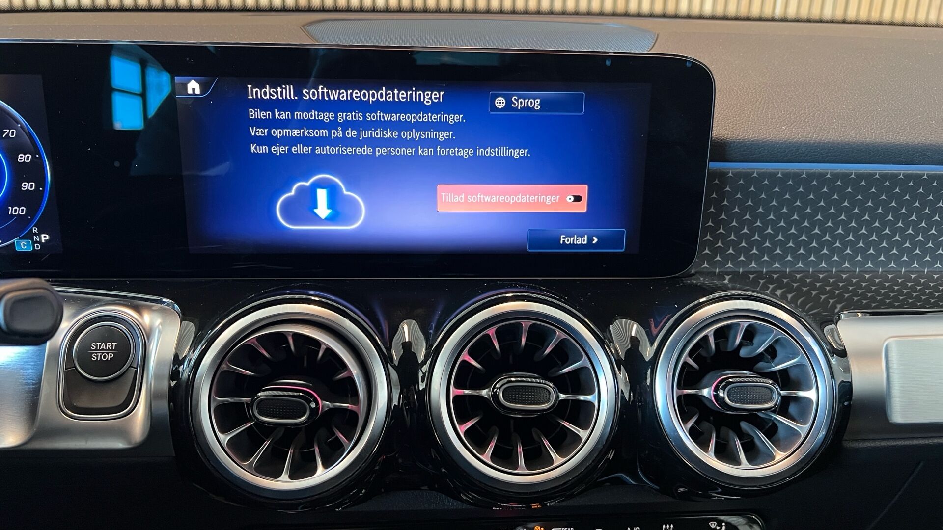Billede af Mercedes-Benz EQB 250+ EL Progressive 7 pers. 190HK 5d Aut.