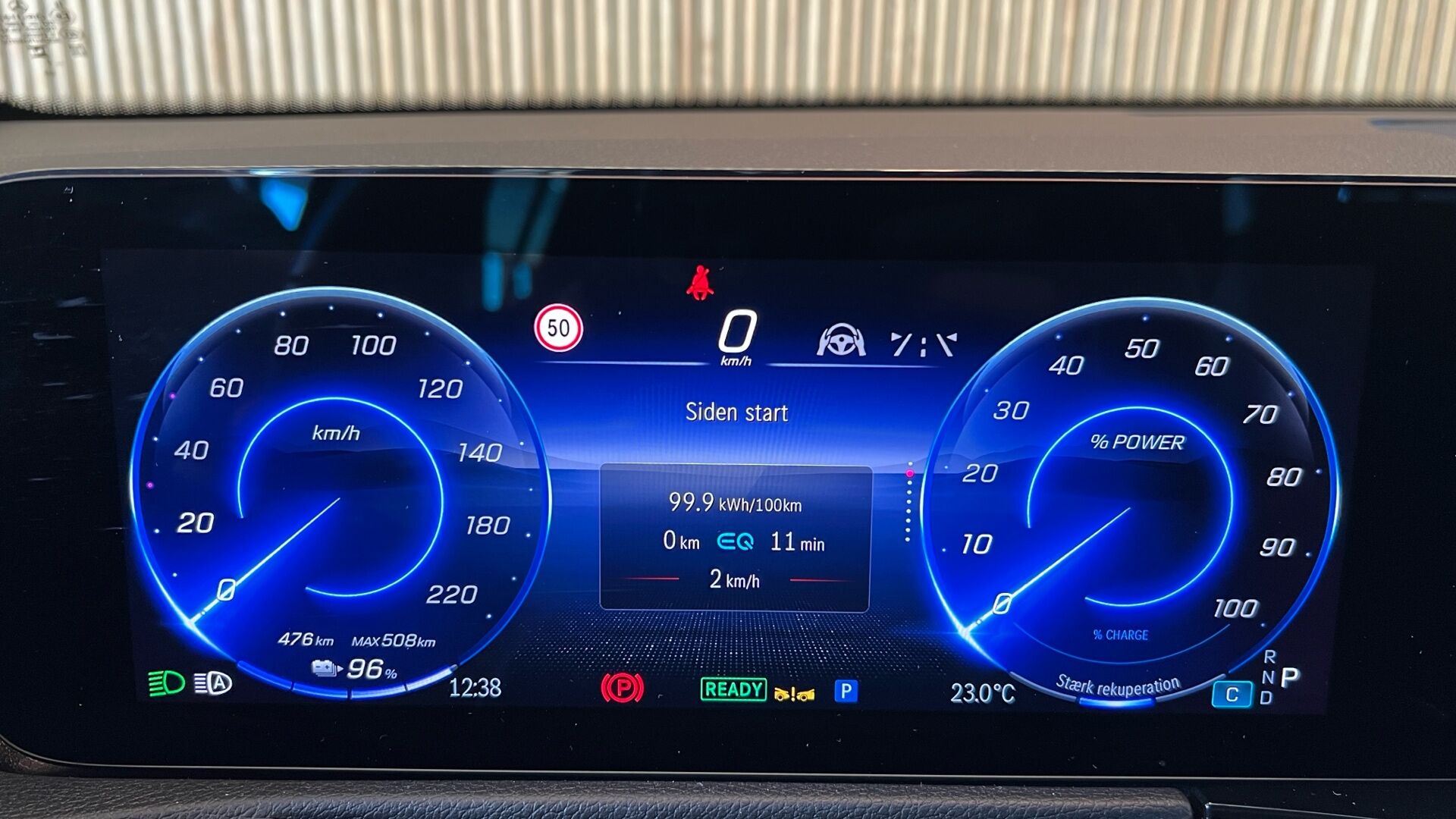 Billede af Mercedes-Benz EQB 250+ EL Progressive 7 pers. 190HK 5d Aut.