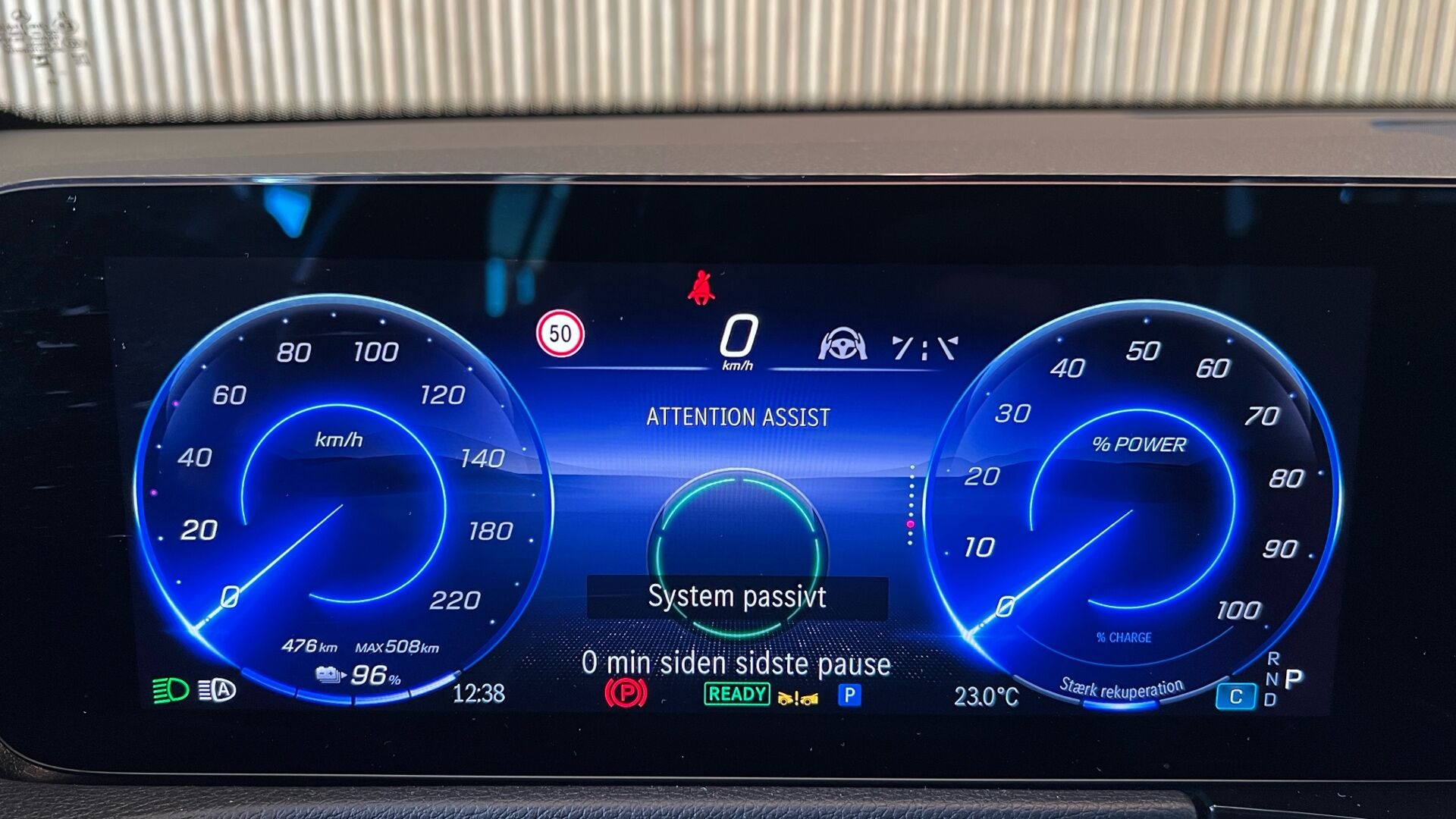 Billede af Mercedes-Benz EQB 250+ EL Progressive 7 pers. 190HK 5d Aut.