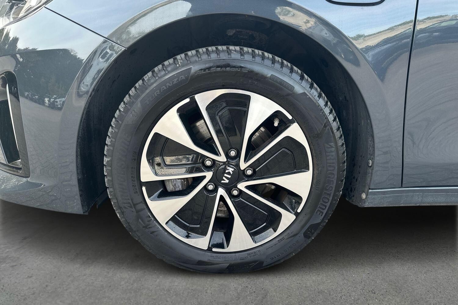 Billede af Kia Ceed SW 1,6 GDI PHEV  Plugin-hybrid Prestige DCT 141HK Stc 6g Aut.