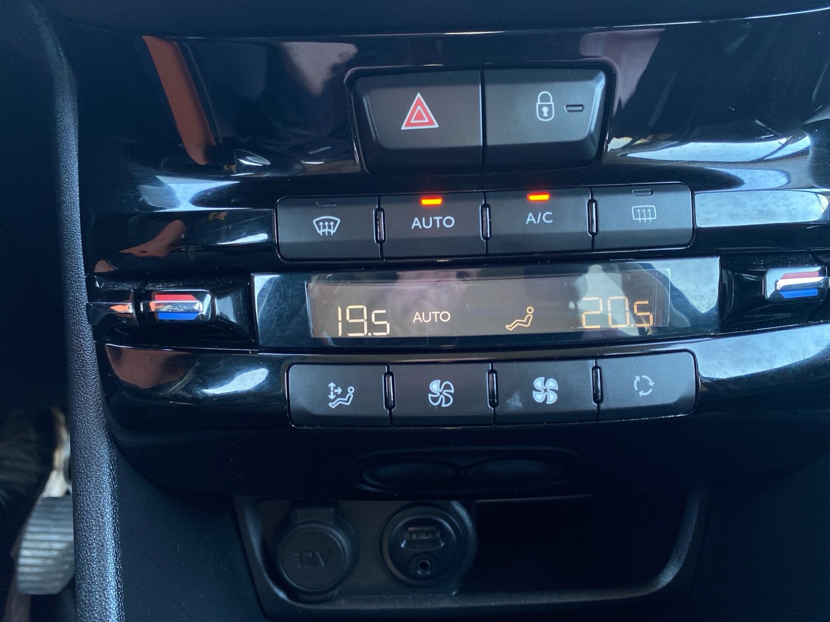 Billede af Peugeot 208 1,2 VTi Chili Plus 82HK 5d