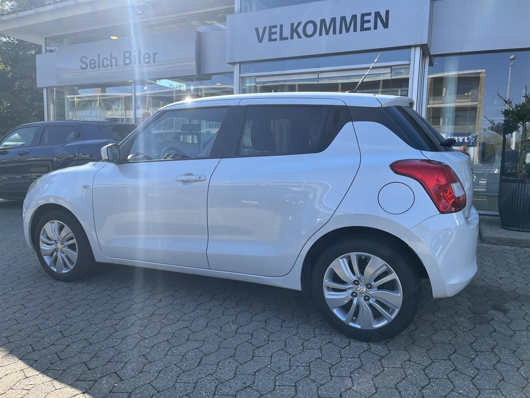 Billede af Suzuki Swift 1,0 Boosterjet Action Edition AEB 112HK 5d