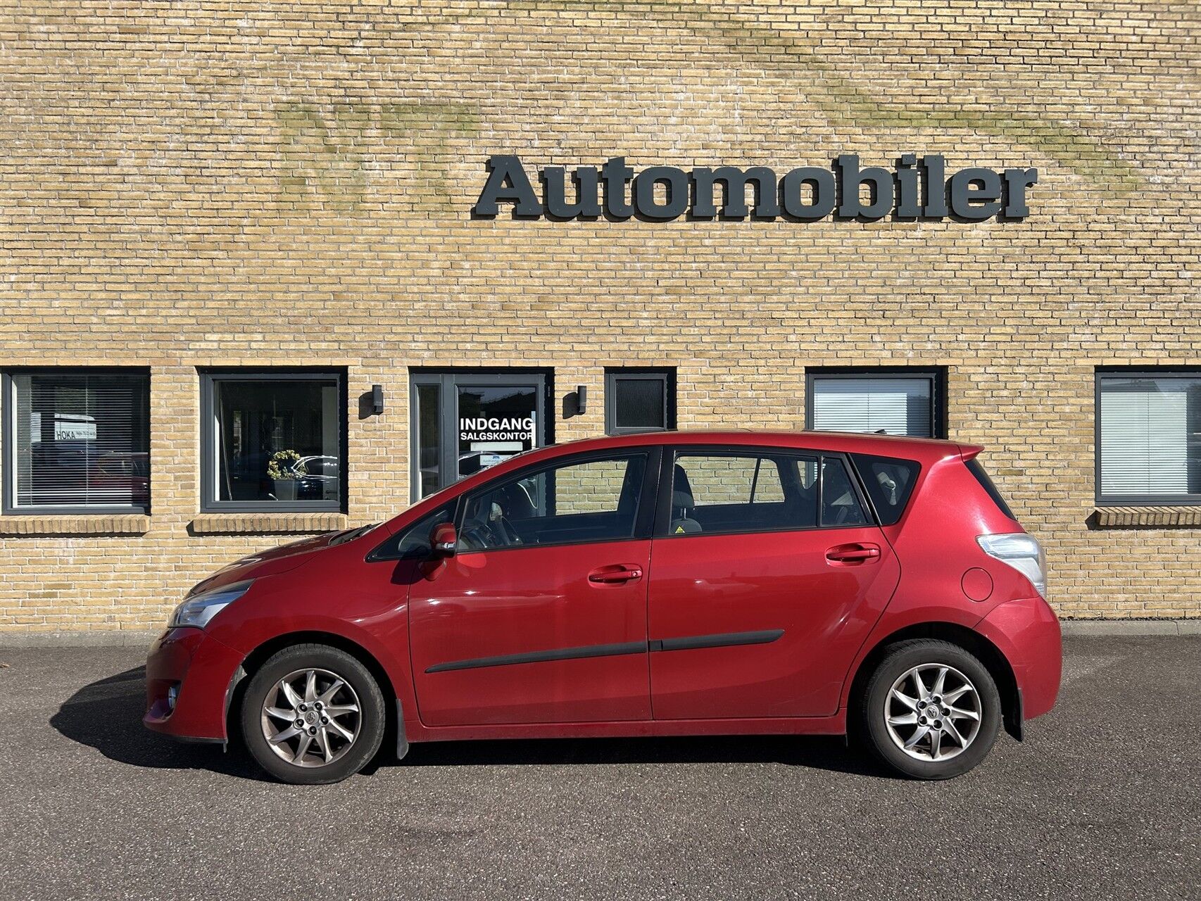 Billede af Toyota Verso 7 pers. 2,0 D-4D DPF T2 Skyview 124HK 6g